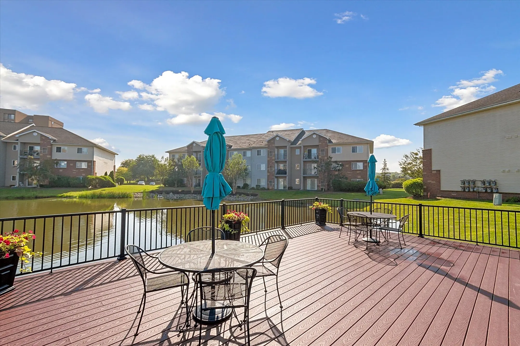 South Pointe Apartments Southgate, MI 48195