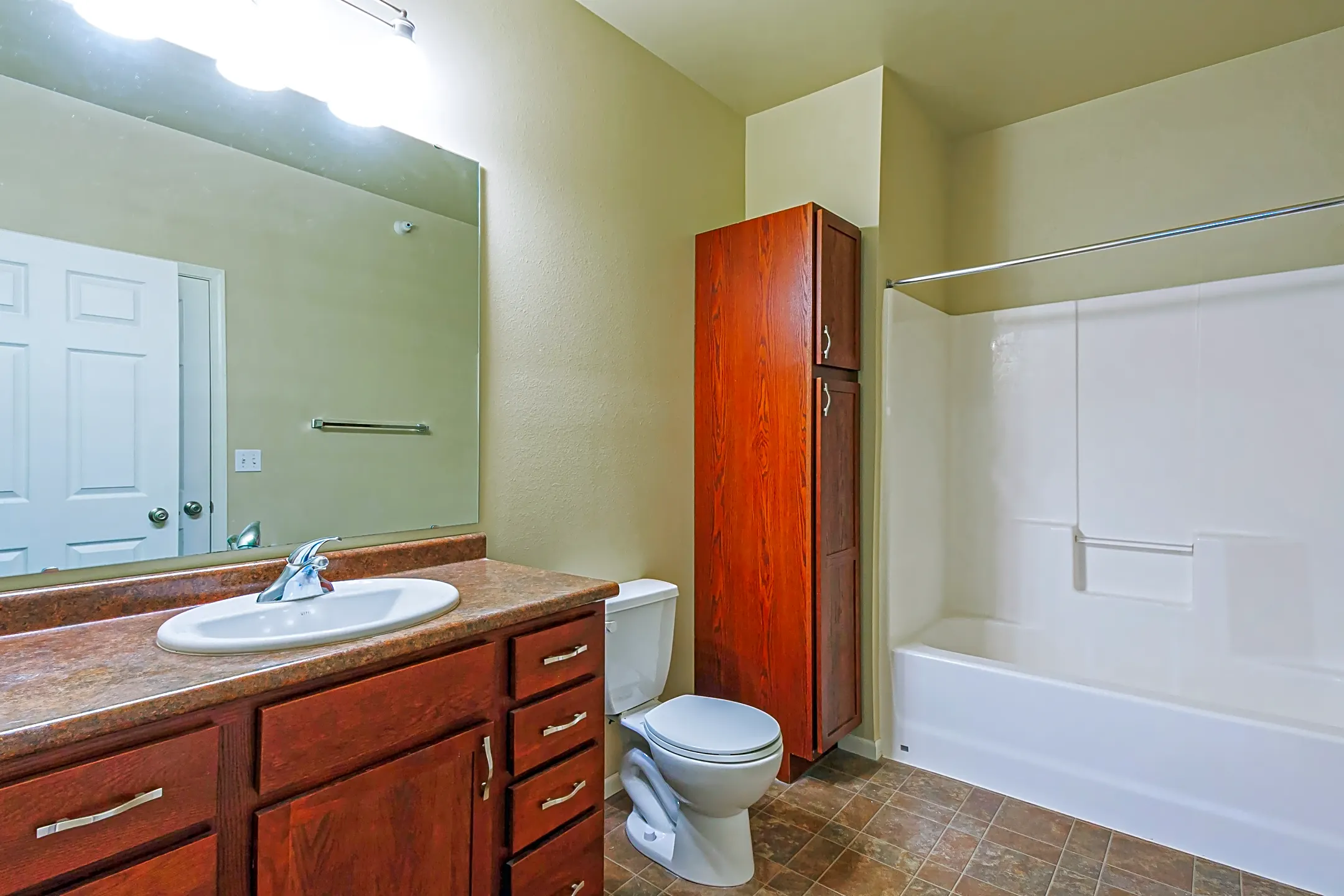 Bathroom - Tuscany Villa Townhomes - West Fargo, ND