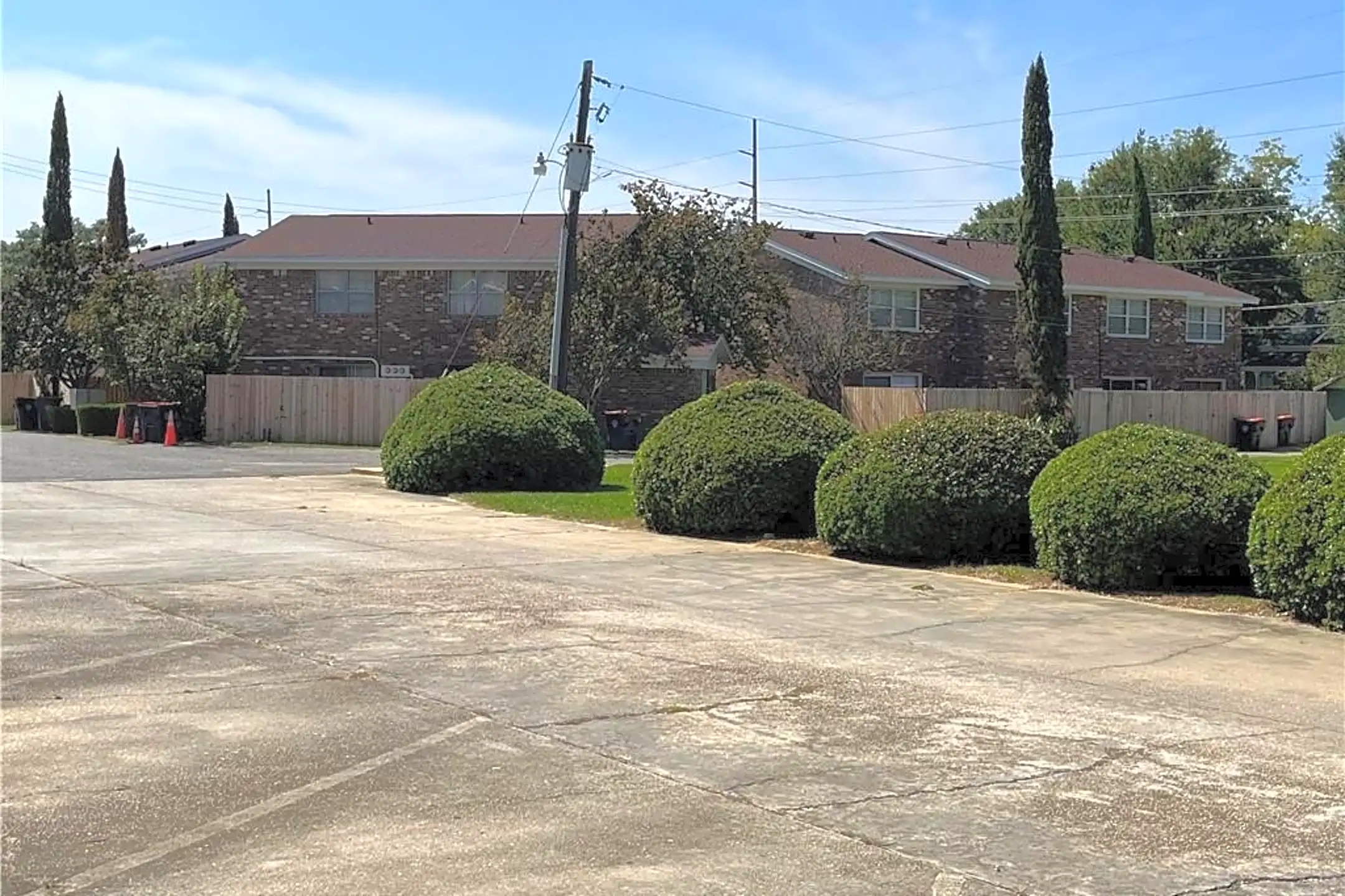 208 McMillan Ave Apartments Bay AL 36507