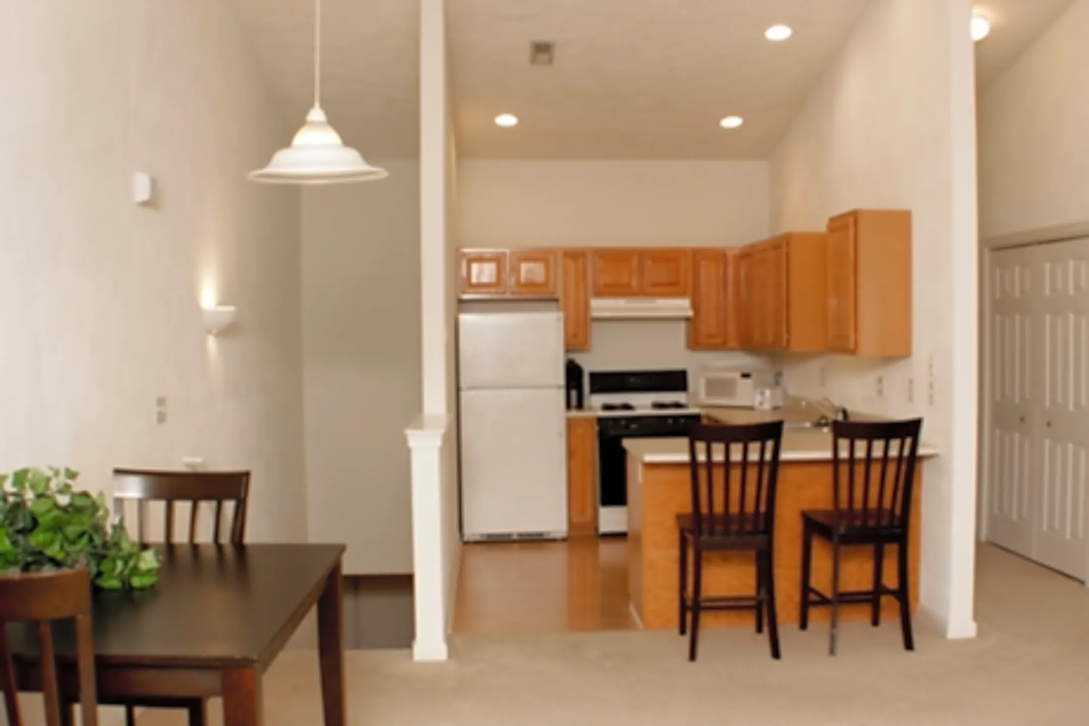 The Gardens on Prairie Rose 4711 Prairie Rose Dr Roscoe, IL