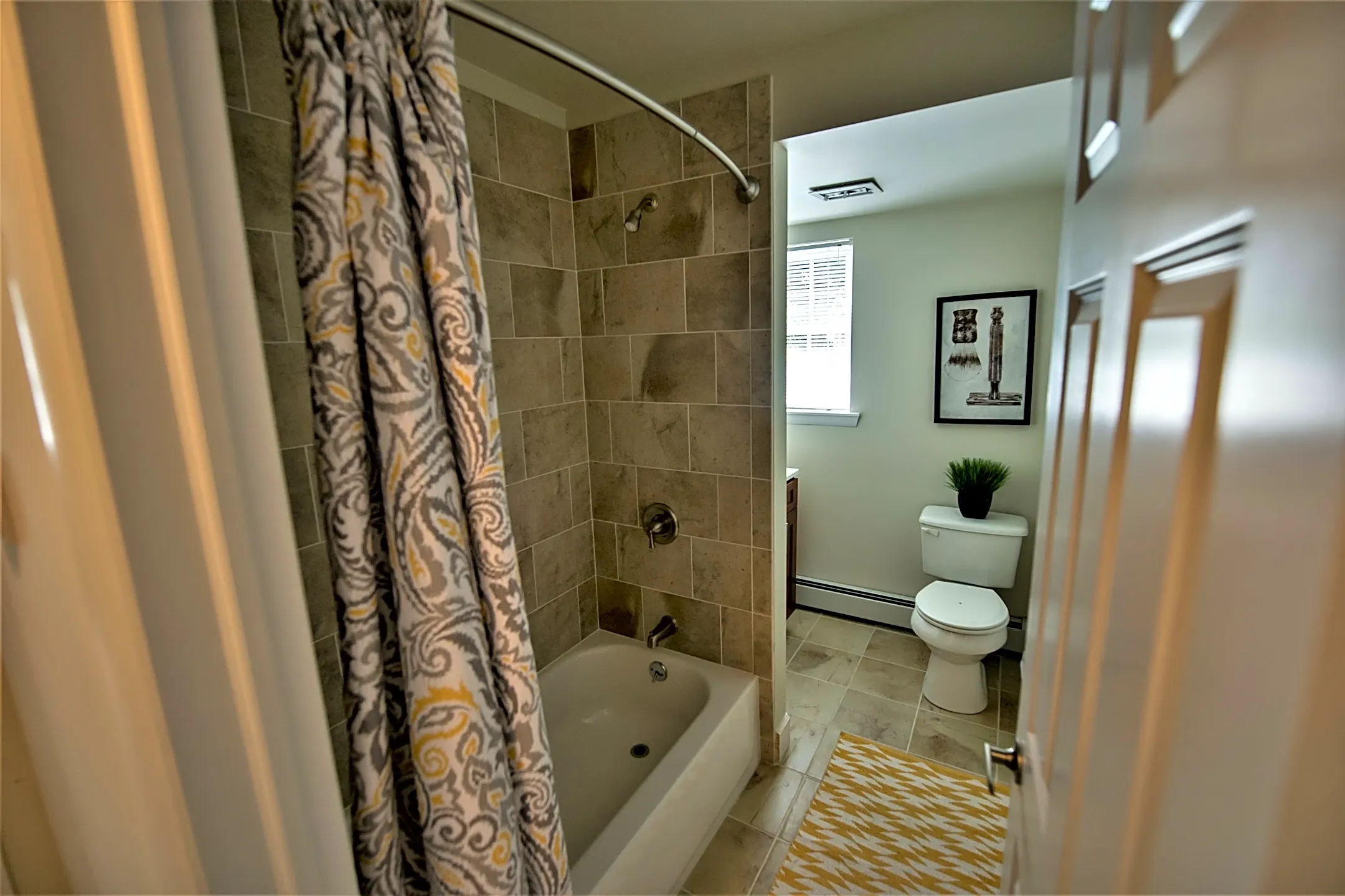 Goshen Manor Apartments West Chester, PA 19380