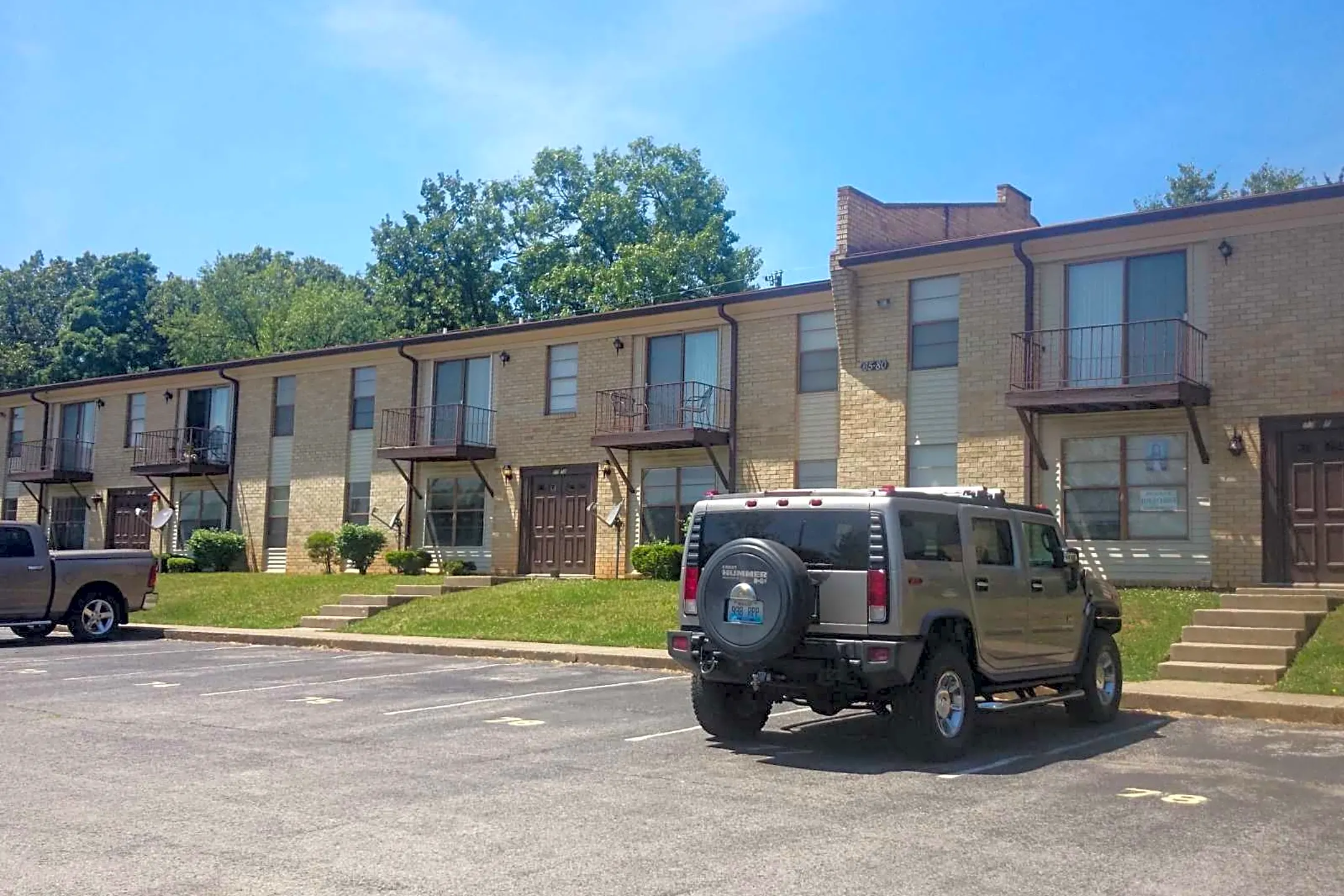 Christopher Square Apartments - Radcliff, KY 40160