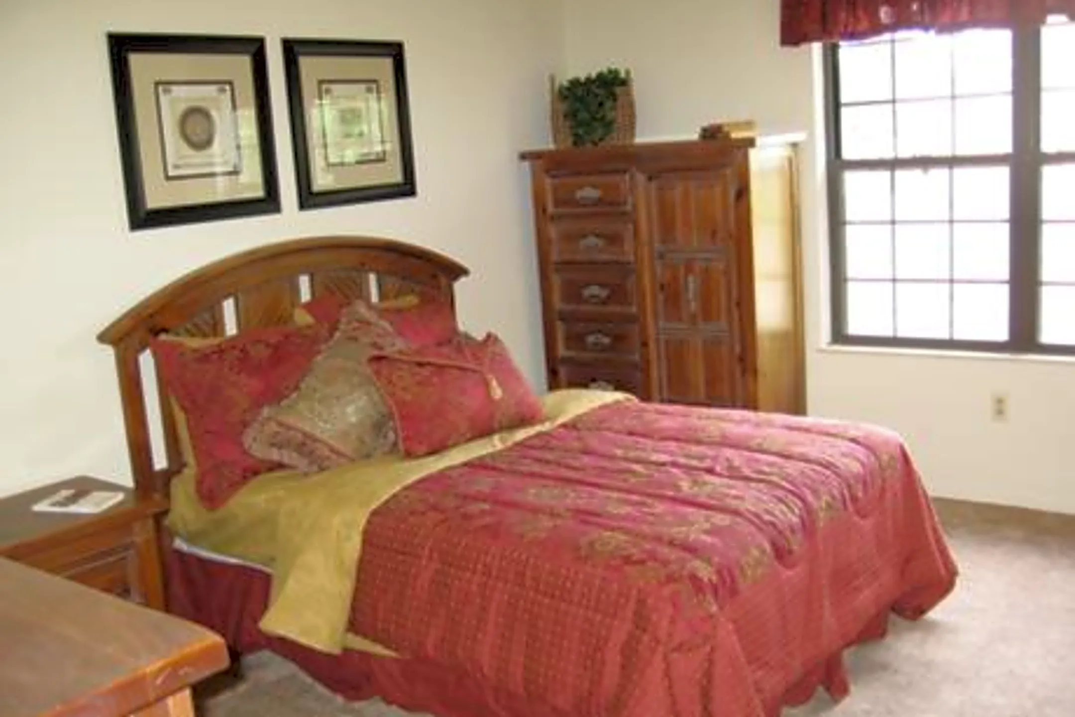 Rolling Hills Apartments Lapeer, MI 48446