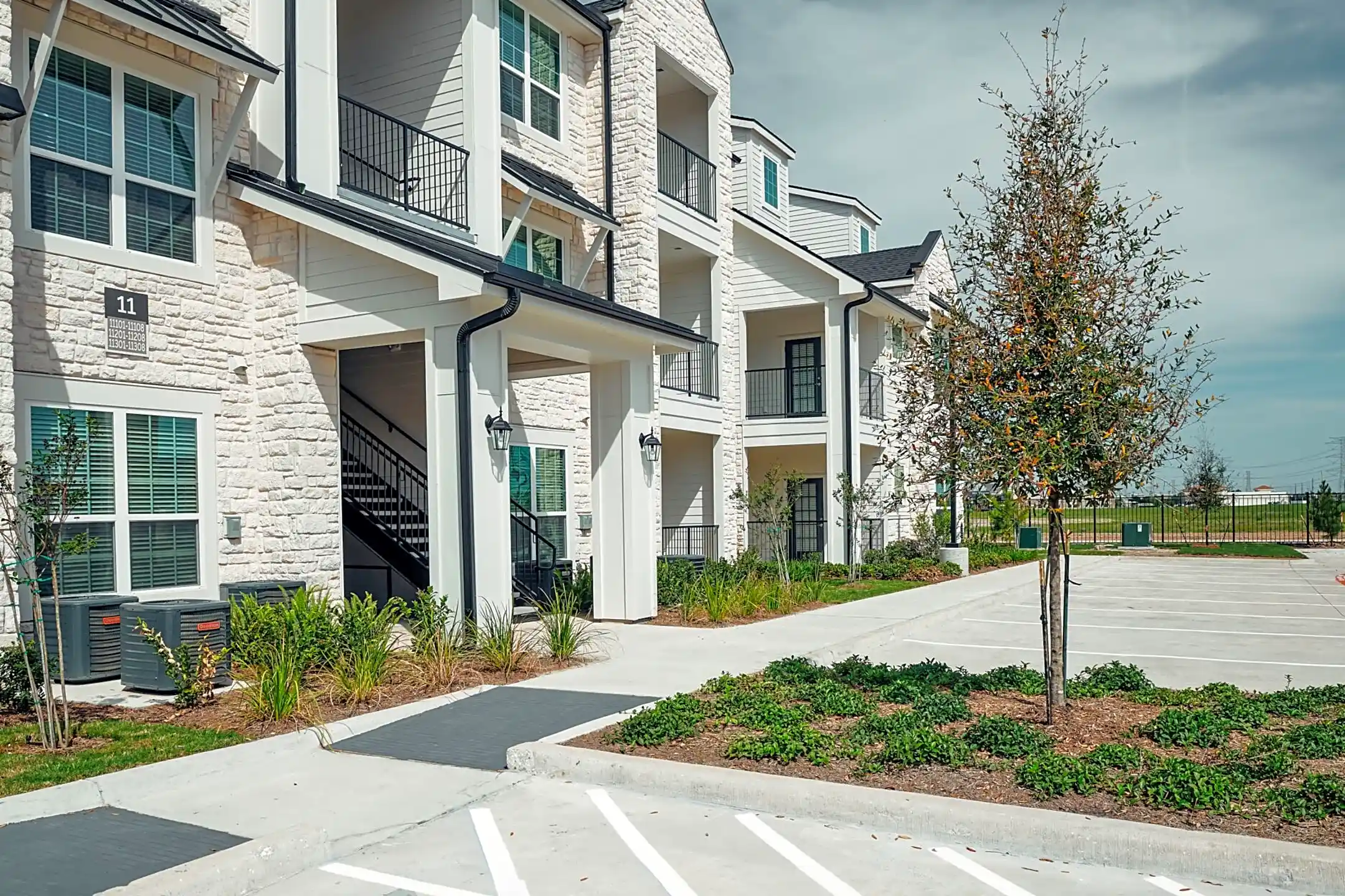 Stonegrove Fall Creek 8802 North Sam Houston Parkway East Humble