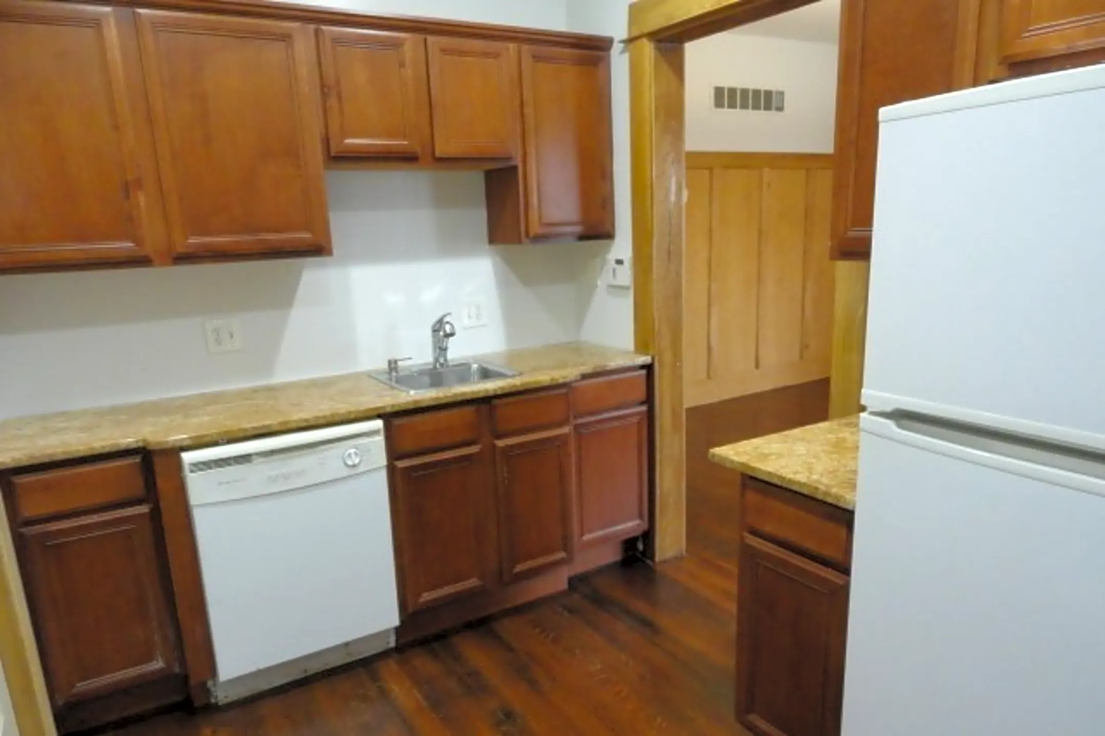 Kitchen - 11433 Ashbury Ave #2 - Cleveland, OH