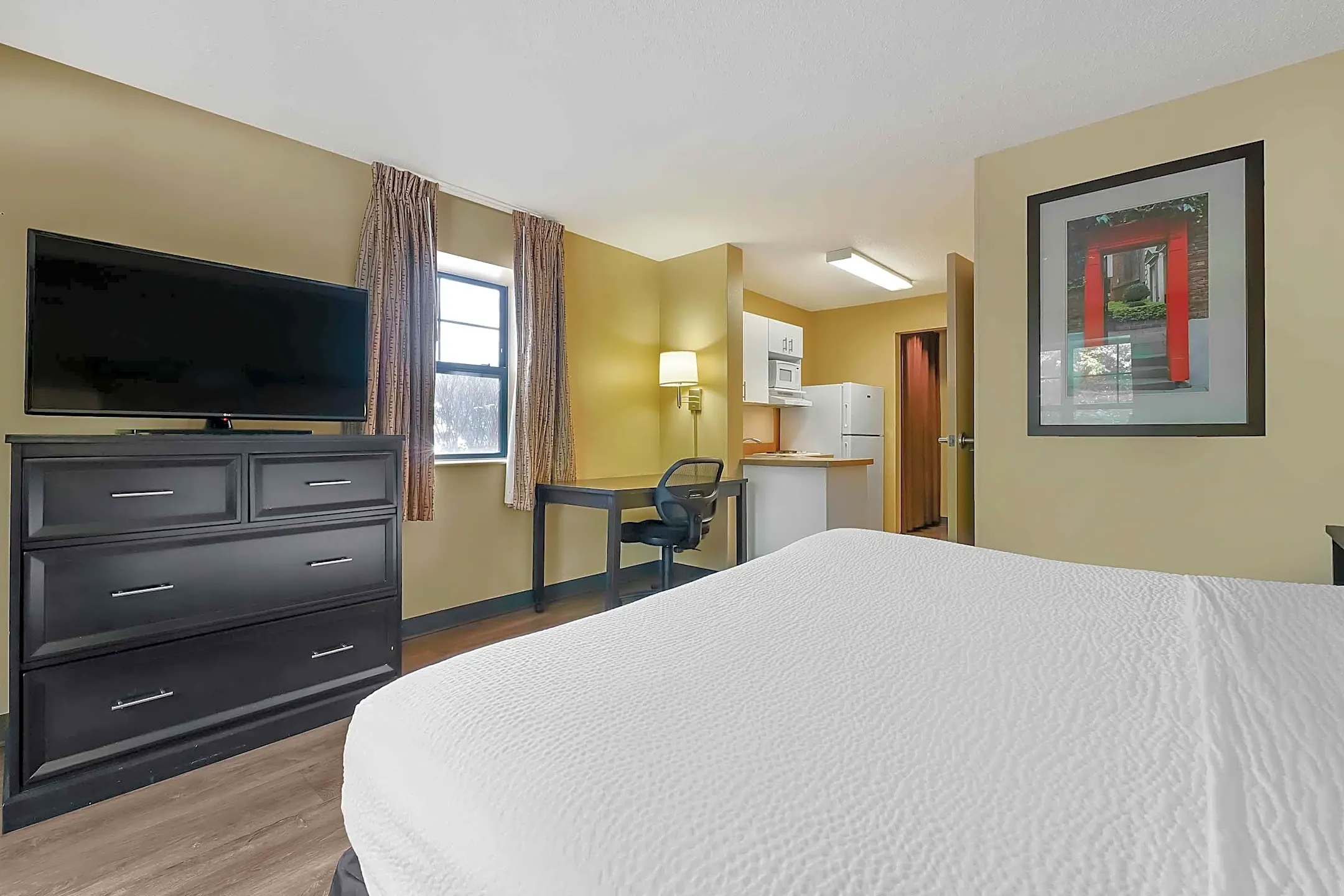 Living Room - Furnished Studio - Chicago - Lansing - Lansing, IL