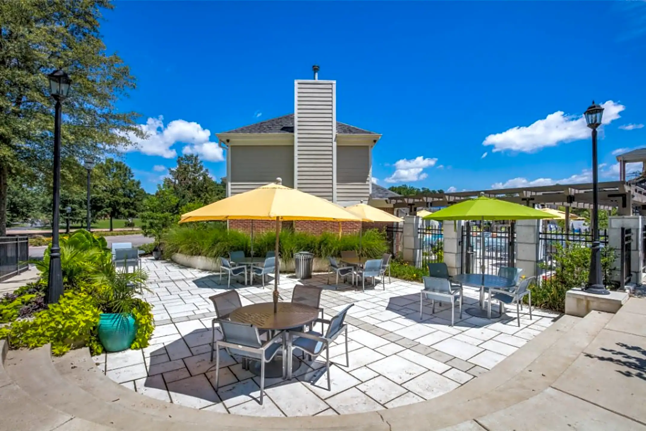 Quail Ridge Apartments Bartlett, TN 38135