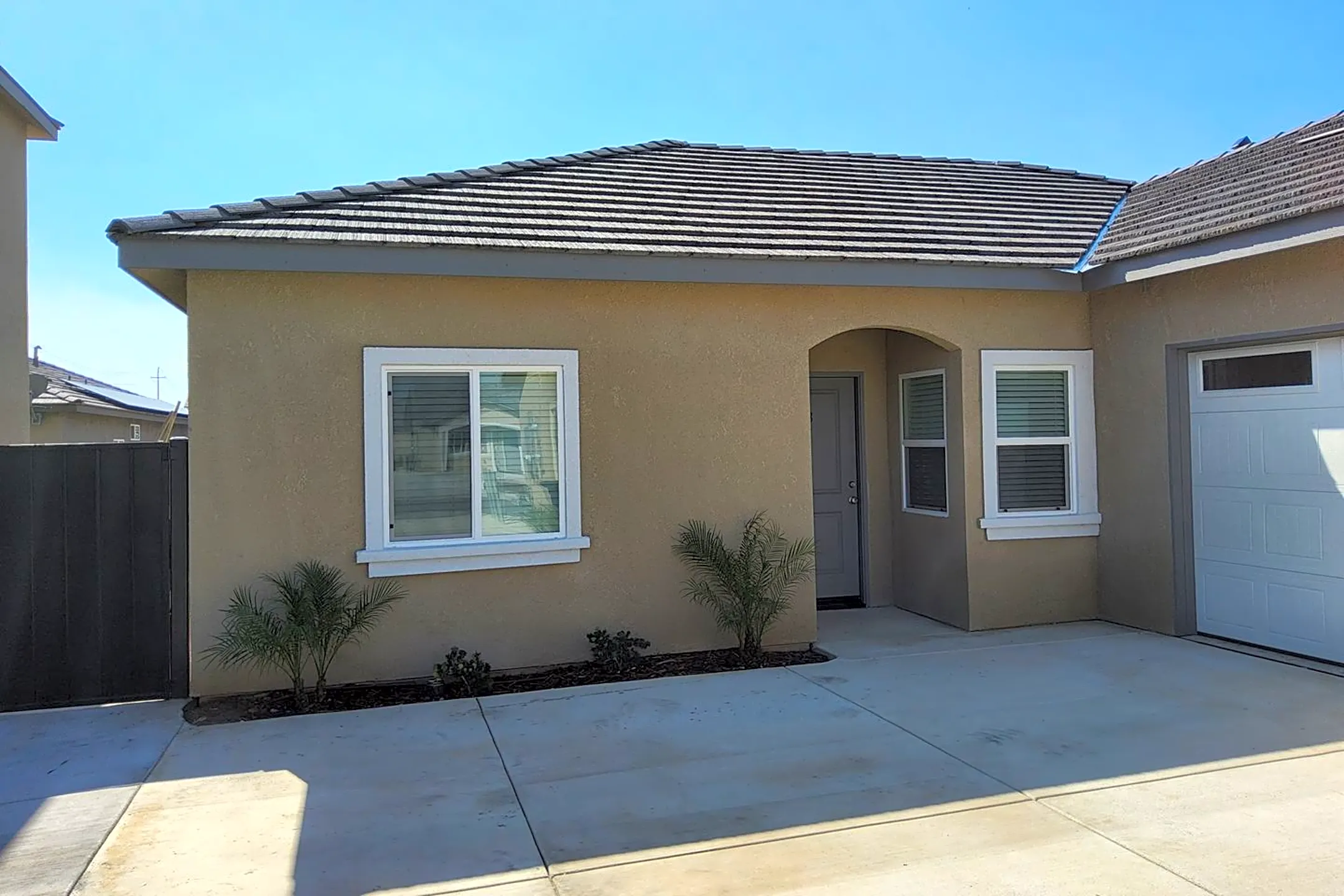 8315 Frankie Lou St 8315 Frankie Lou St unit 8315 Bakersfield, CA