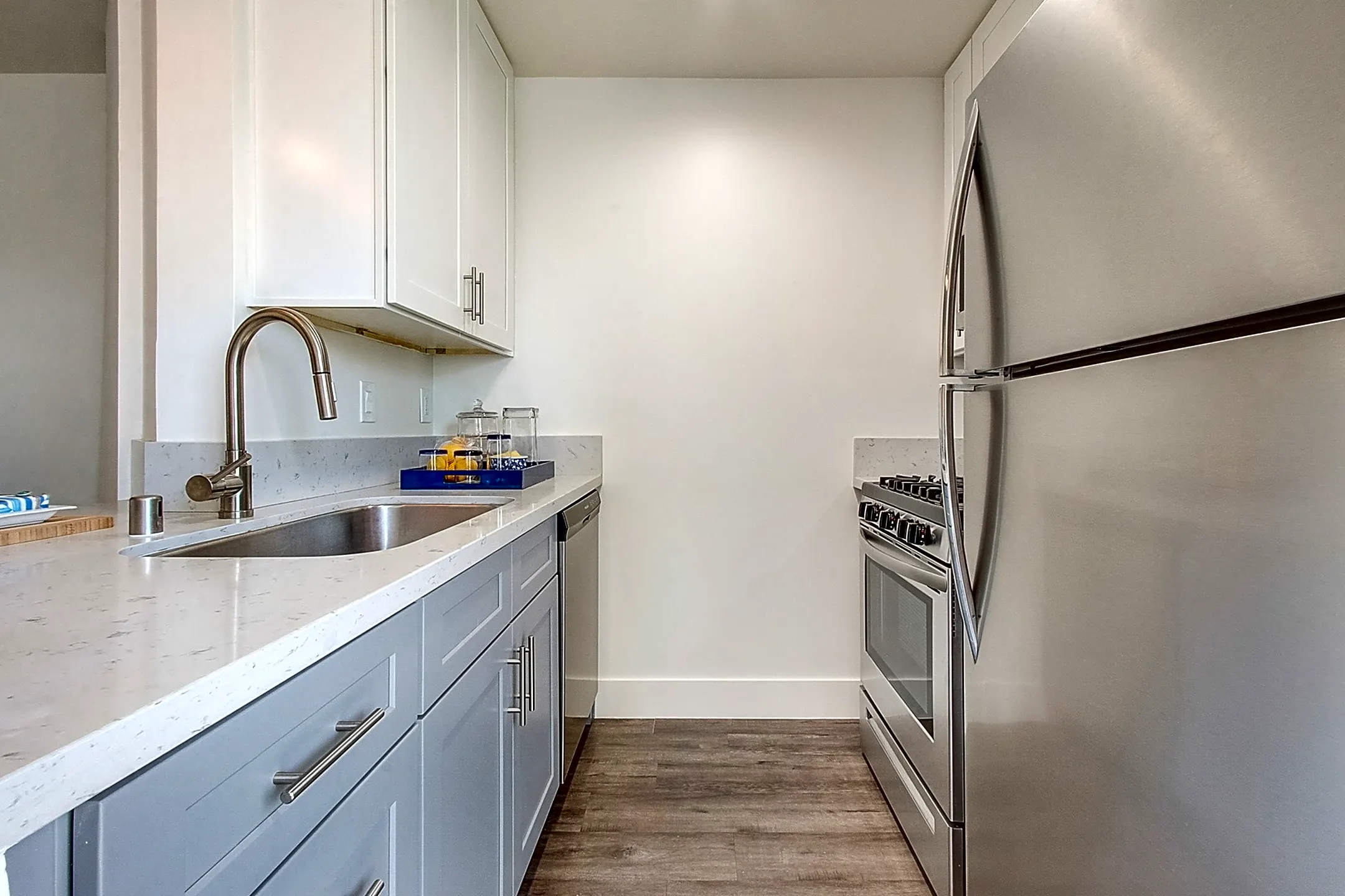 Kingsley Tower - Los Angeles, CA