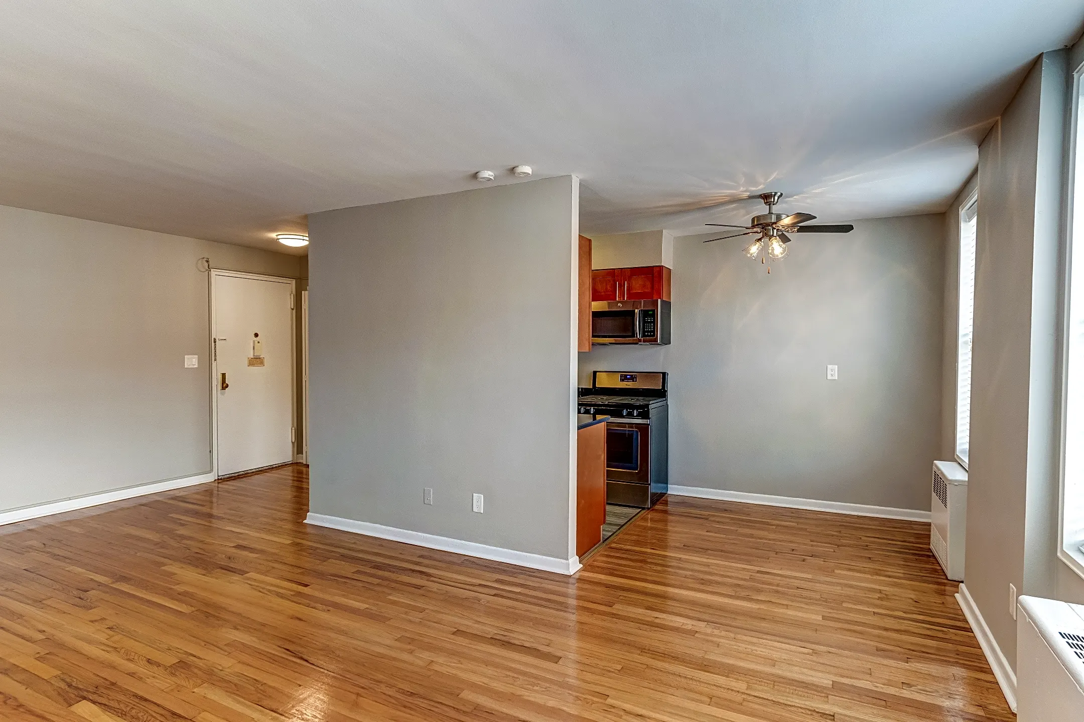 Parktowne Apartments - 11 Raritan Ave | Highland Park, NJ for Rent | Rent.