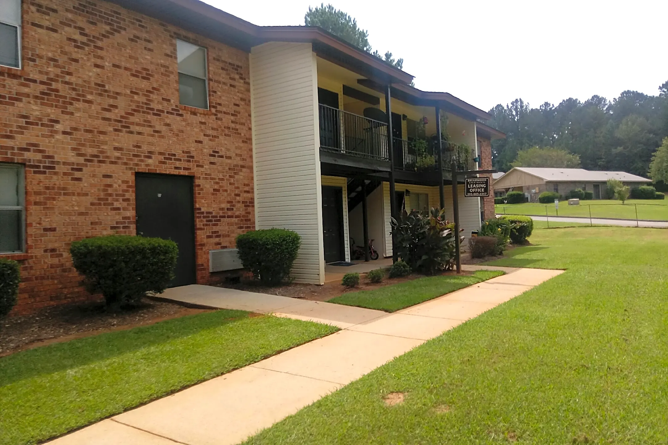 Briarwood Apartments 555 Hicks St Montevallo, AL Apartments for