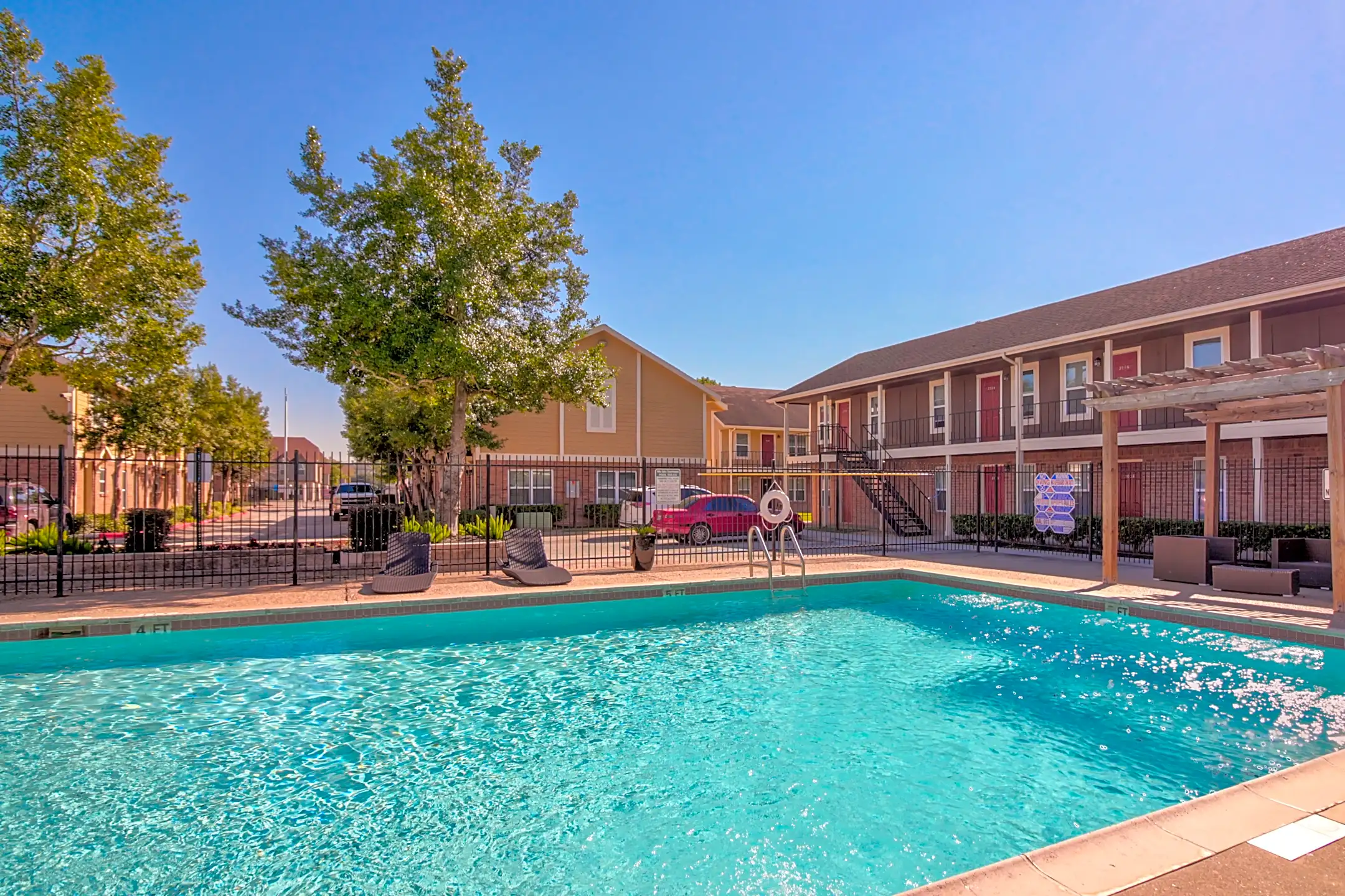 Gia at Spring Branch 1521 Sherwood Forest St Houston, TX Apartments