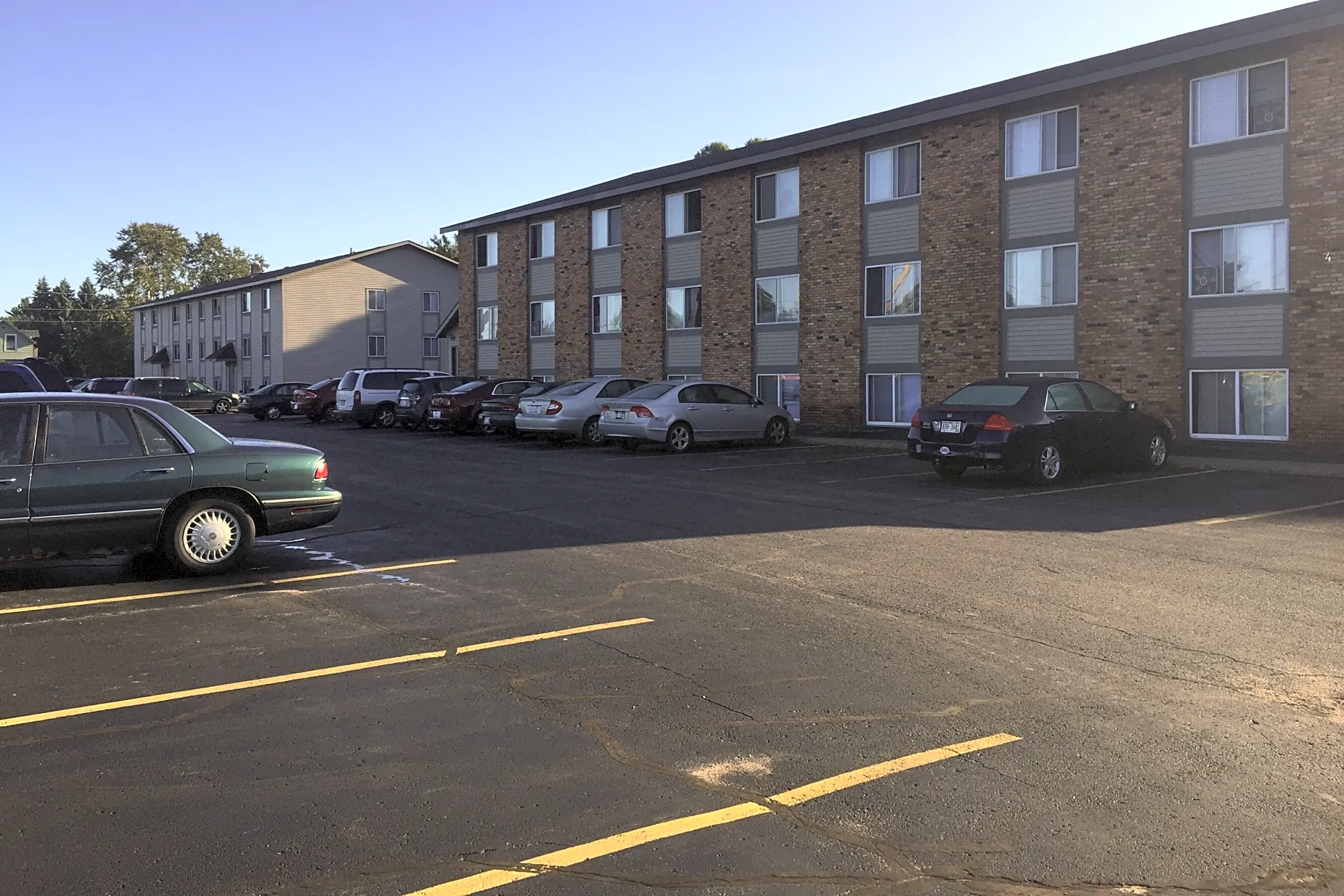 Olympia Apartments - Marquette, MI 49855