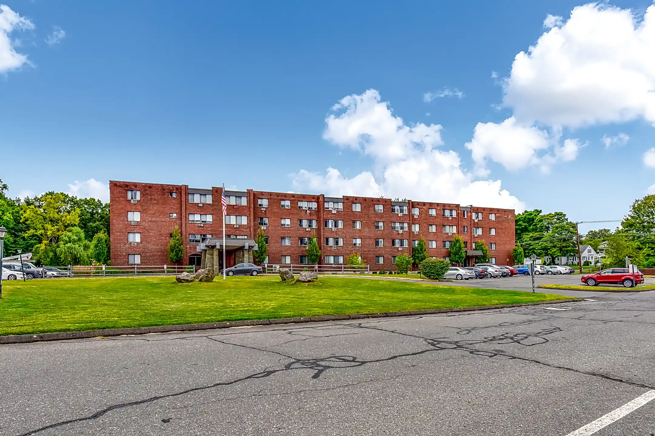 Stonegate Apartments Middletown, CT 06457