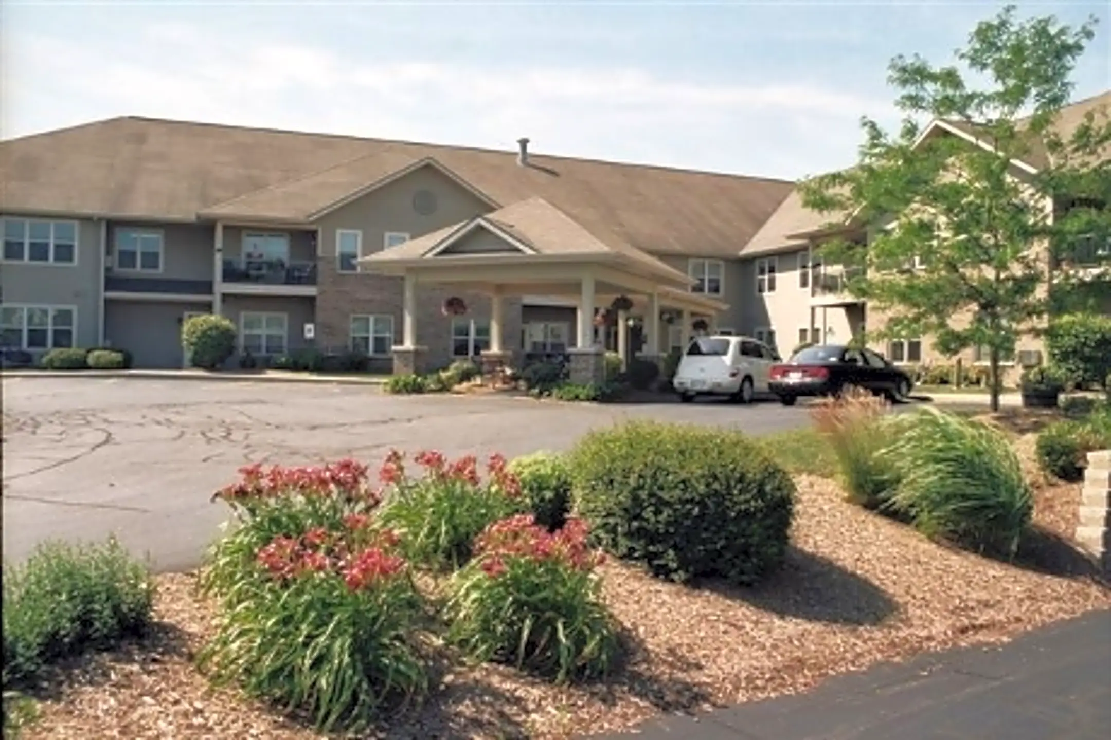 Spring Brook Village 1101 S Pine St Burlington, WI Apartments for Rent Rent.