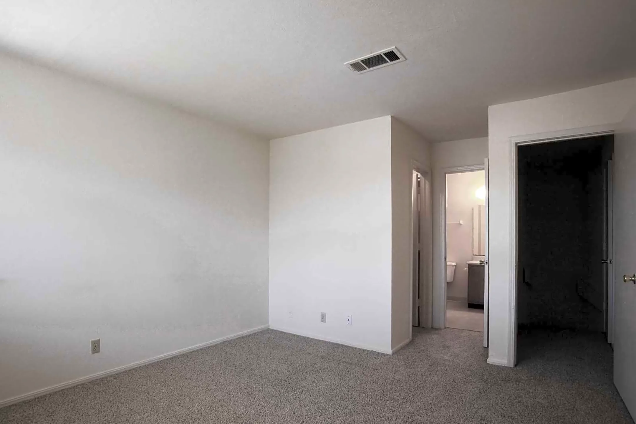 Bedroom - Boulder Ridge - Tulsa, OK