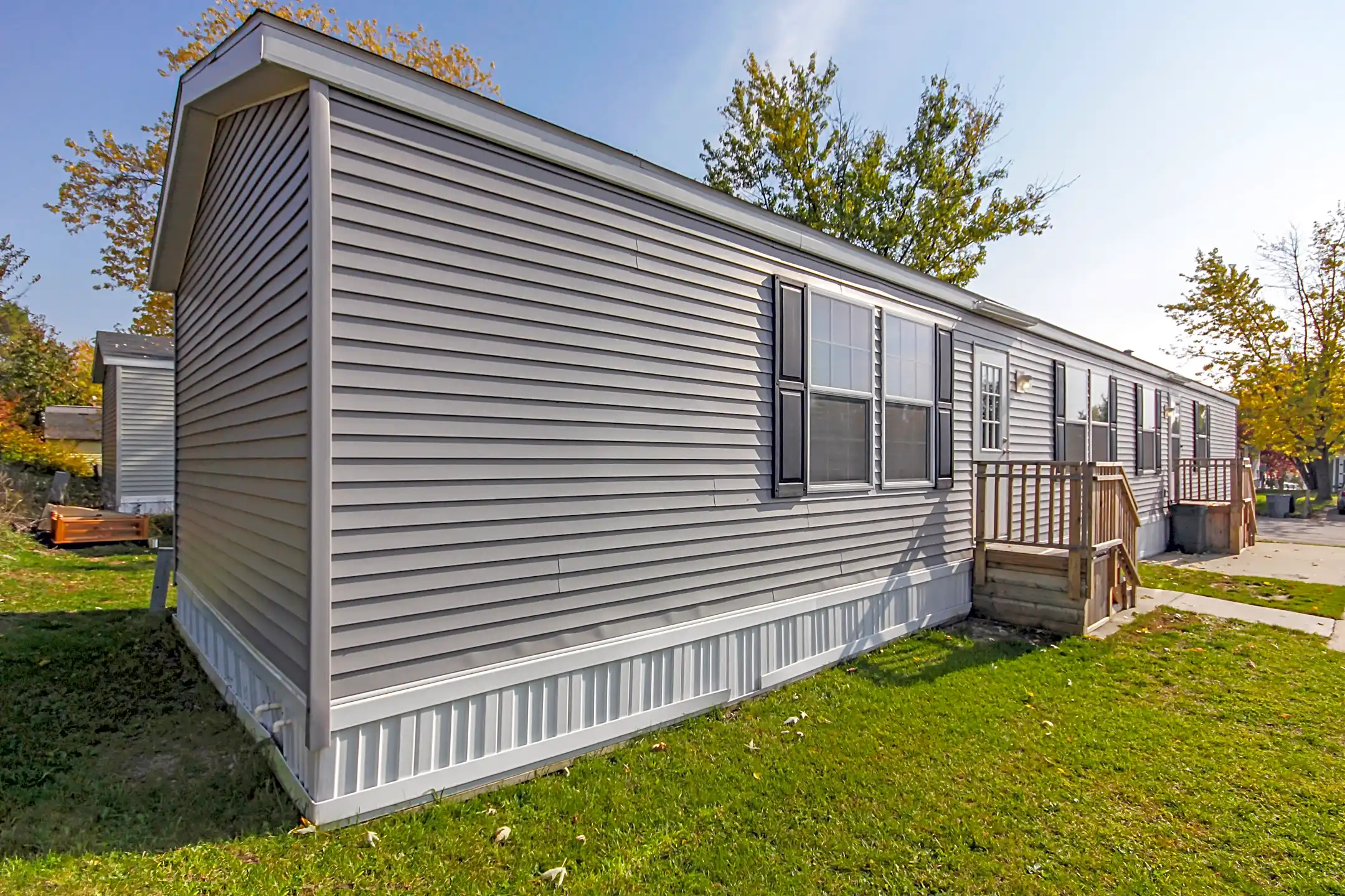 Alpine Meadows 3800 Fruit Ridge Ave NW Grand Rapids, MI Apartments