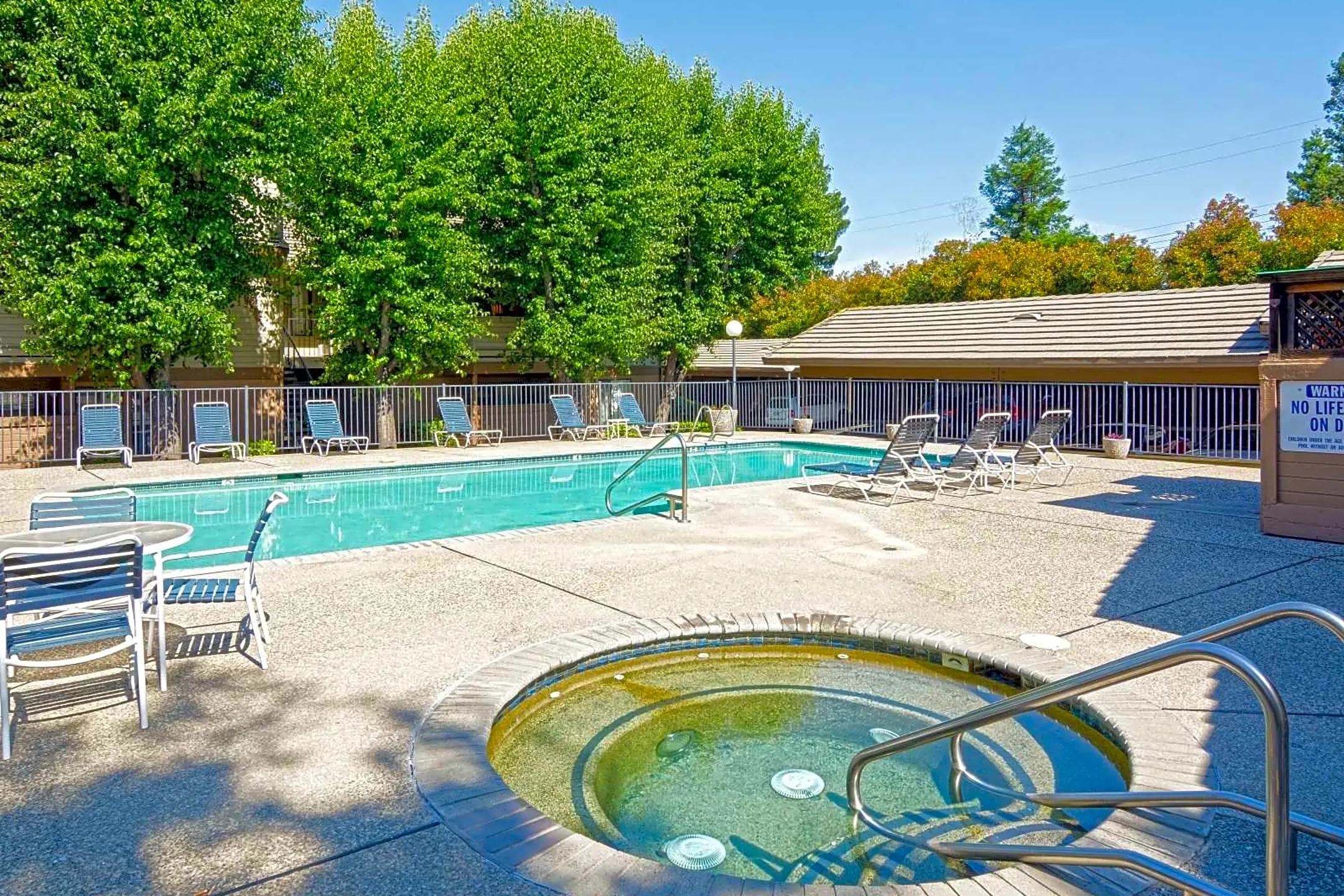 Pool - Heritage Oaks Apartments - Carmichael, CA