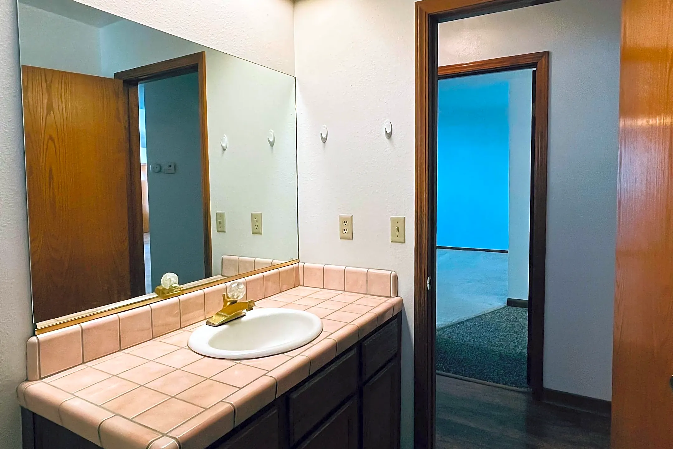 1445 Oakwood Ct Lemoore, CA Houses for Rent Rent.