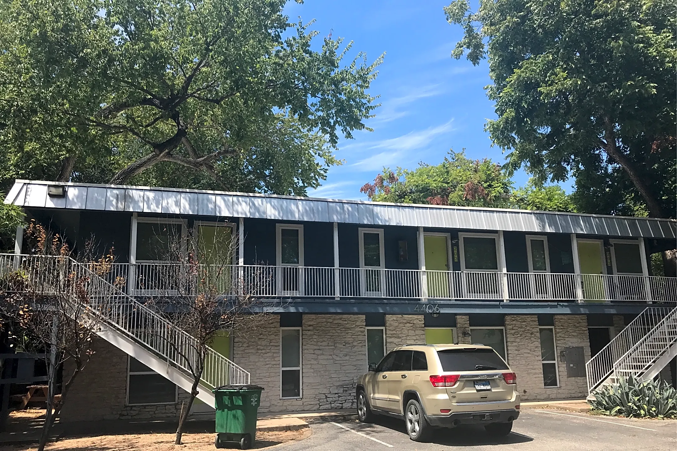 Lemon Tree Apartments - 4406 Avenue C | Austin, TX for Rent | Rent.