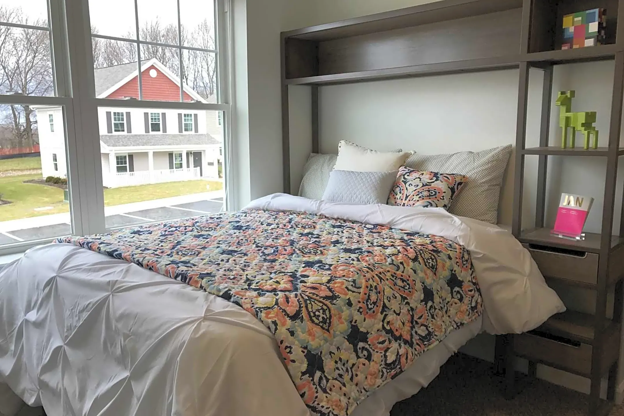 Bedroom - The Lodge Student Housing - West Henrietta, NY