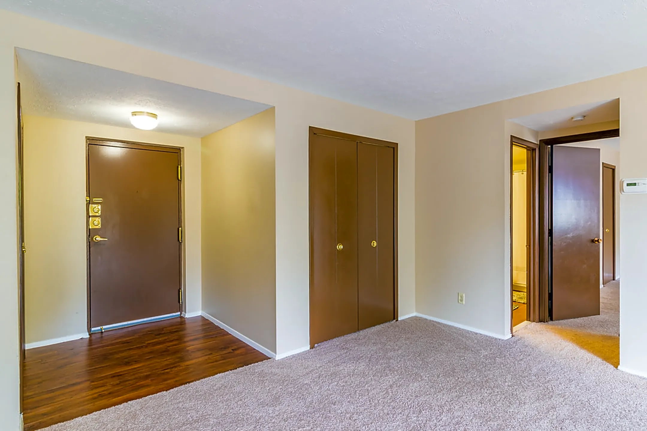 Granada Gardens Apartments And Townhomes Warrensville Heights, OH 44128