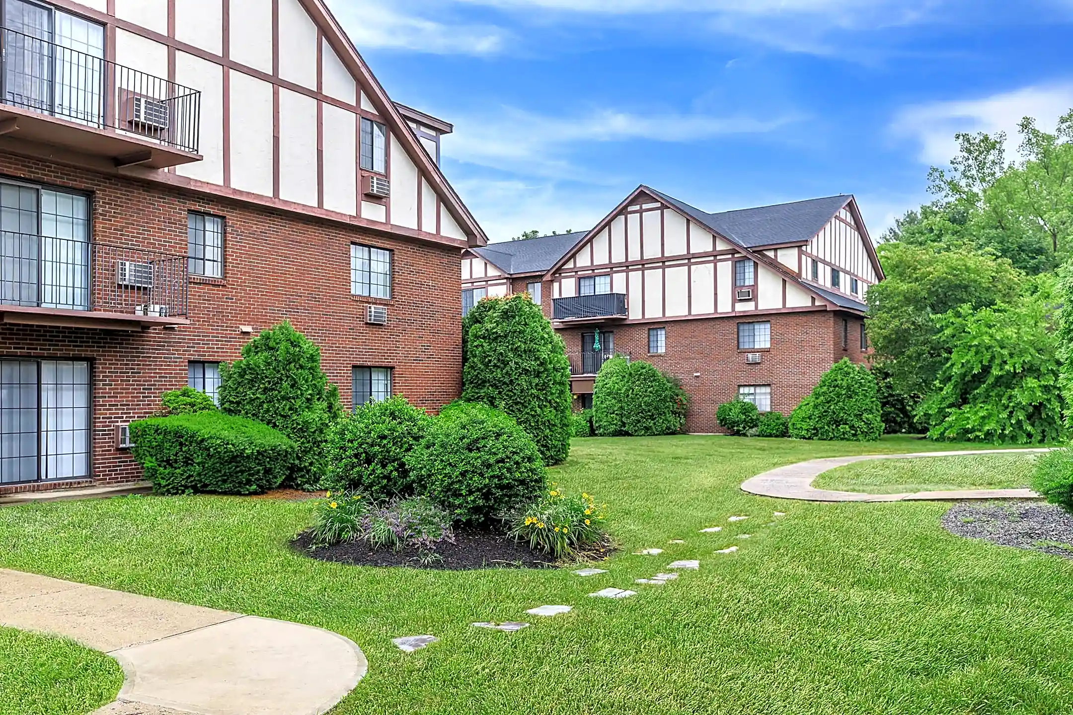 Rivers Edge Apartments 35 Sharon Rd Waterbury, CT Apartments for