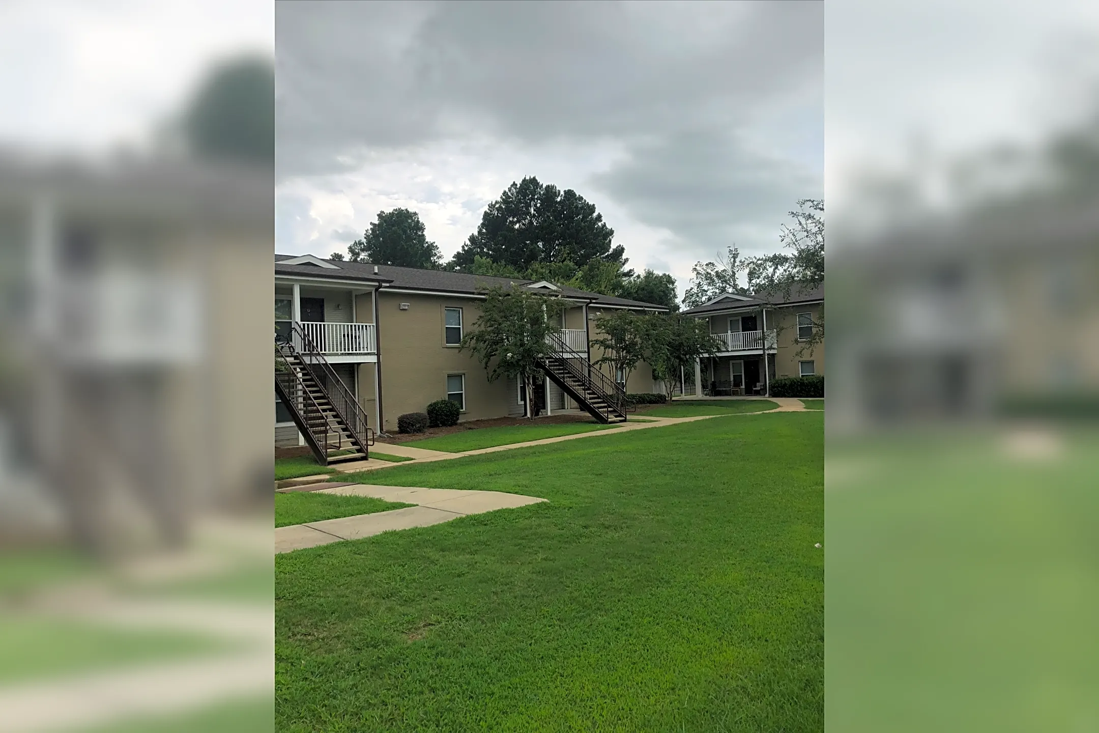 Hallmark Gardens - 987 E Northside Dr | Jackson, MS Apartments for Rent ...