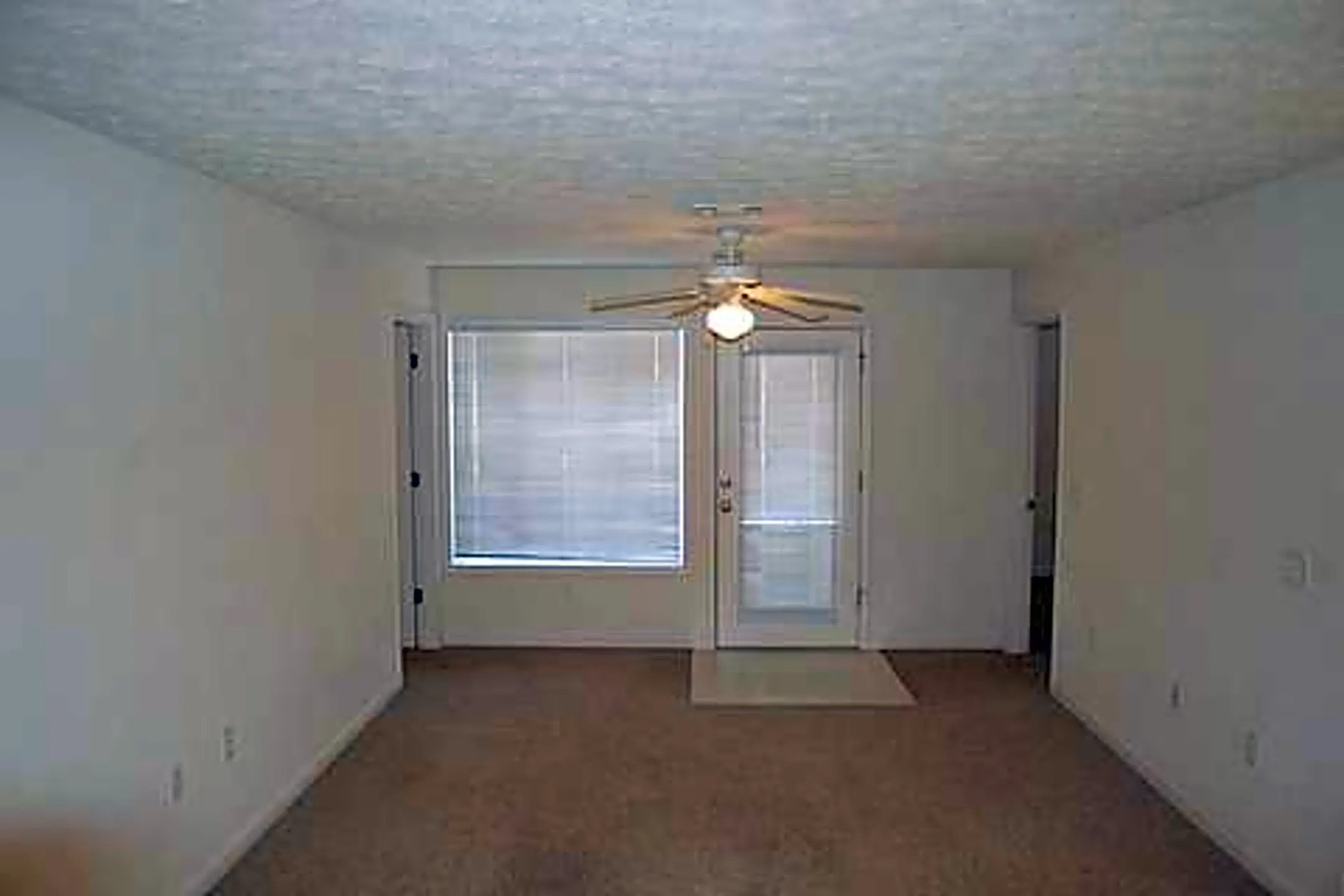 The Edge West 730 W Mag Ave Auburn Al Apartments For Rent Rent