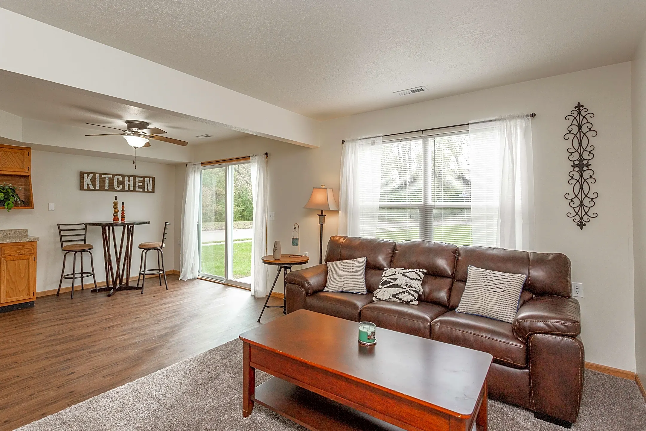 Rock River Townhomes 900 Crampton Ave Carbon Cliff, IL Apartments