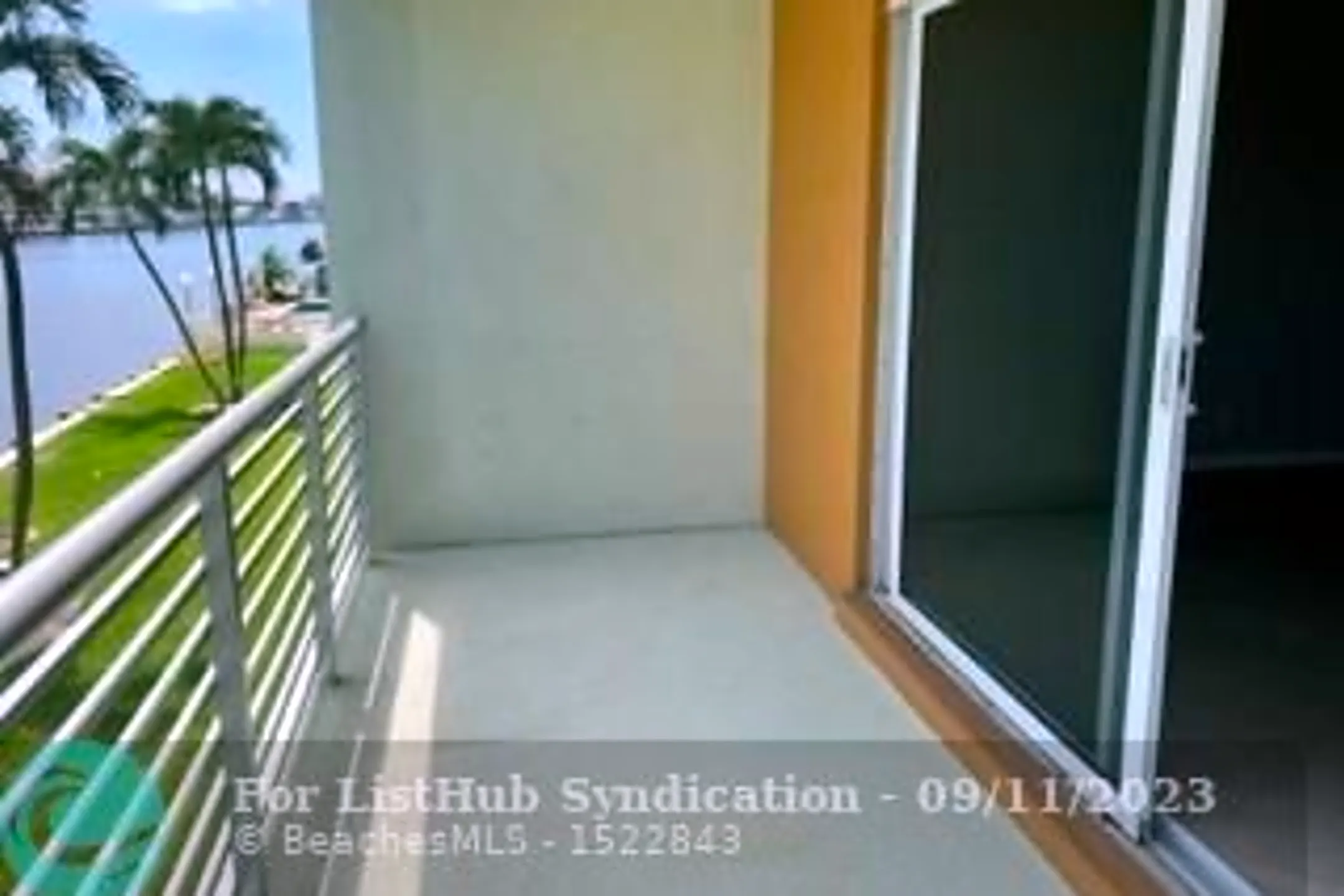 Patio / Deck - 2900 NE 30th St #2-L - Fort Lauderdale, FL