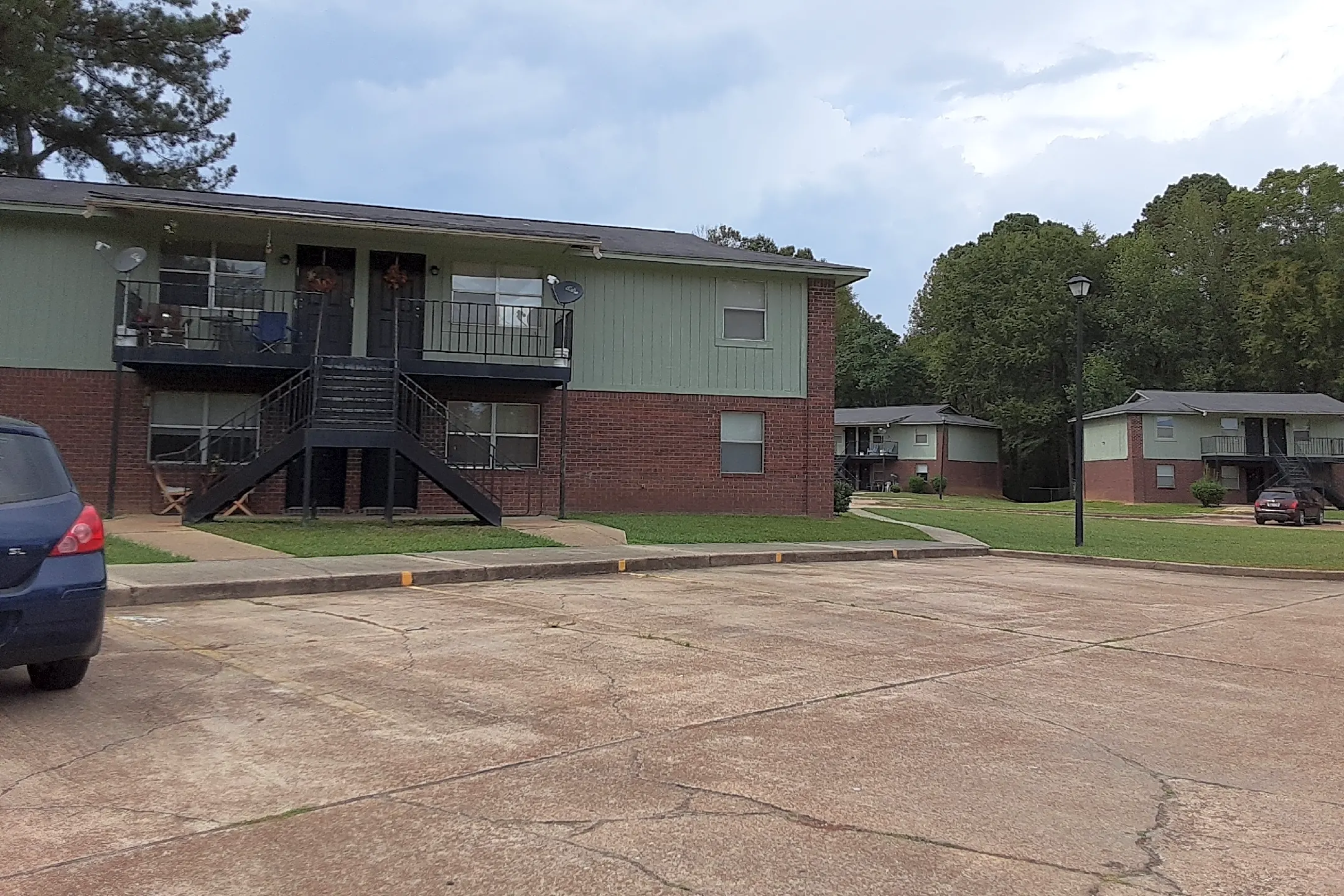 Forest Apartments - Forest, MS 39074