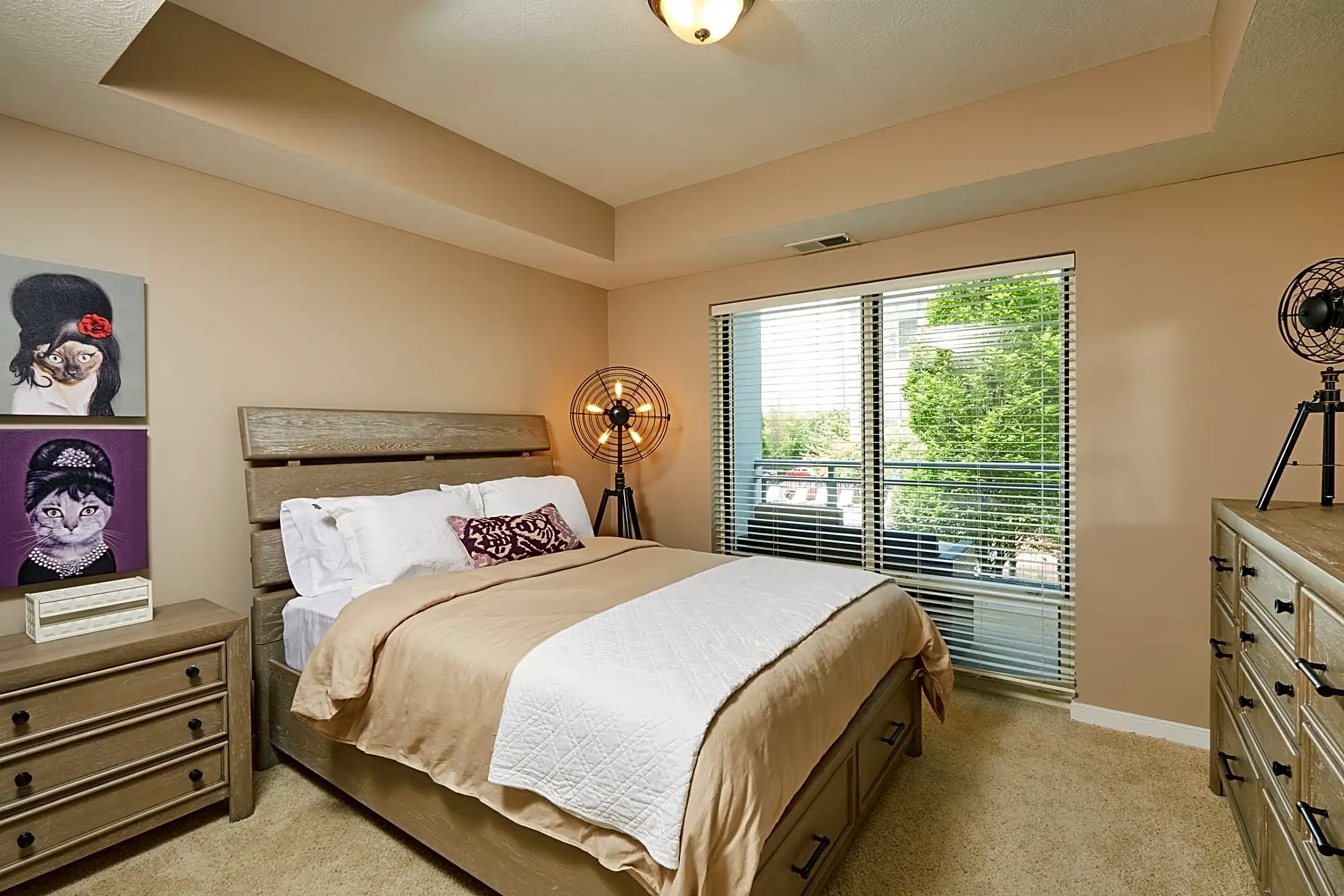 Flats On Vine Apartments 205 Vine St Columbus, OH Apartments for