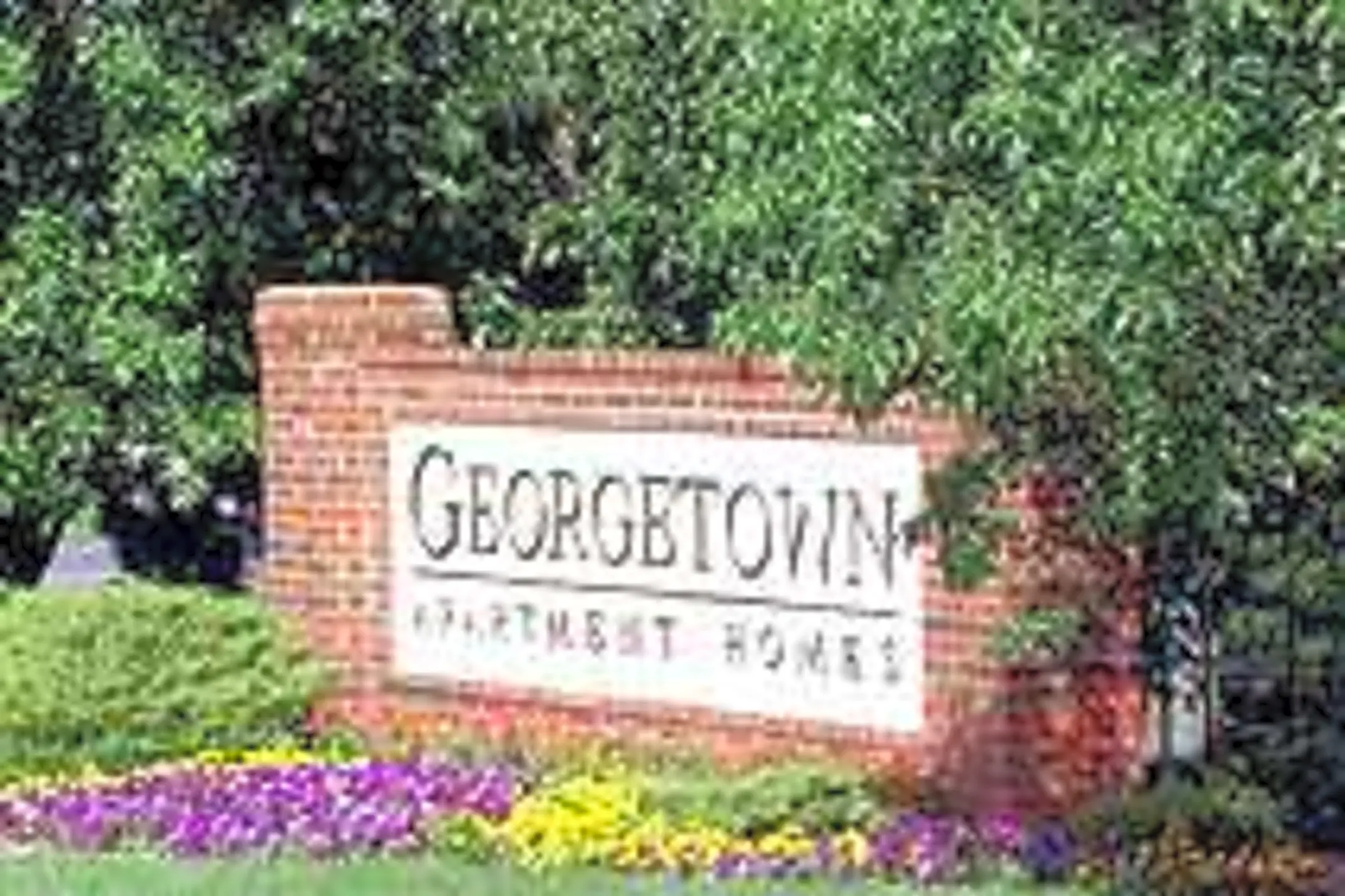 Georgetown Apartment Homes - Manhattan, KS
