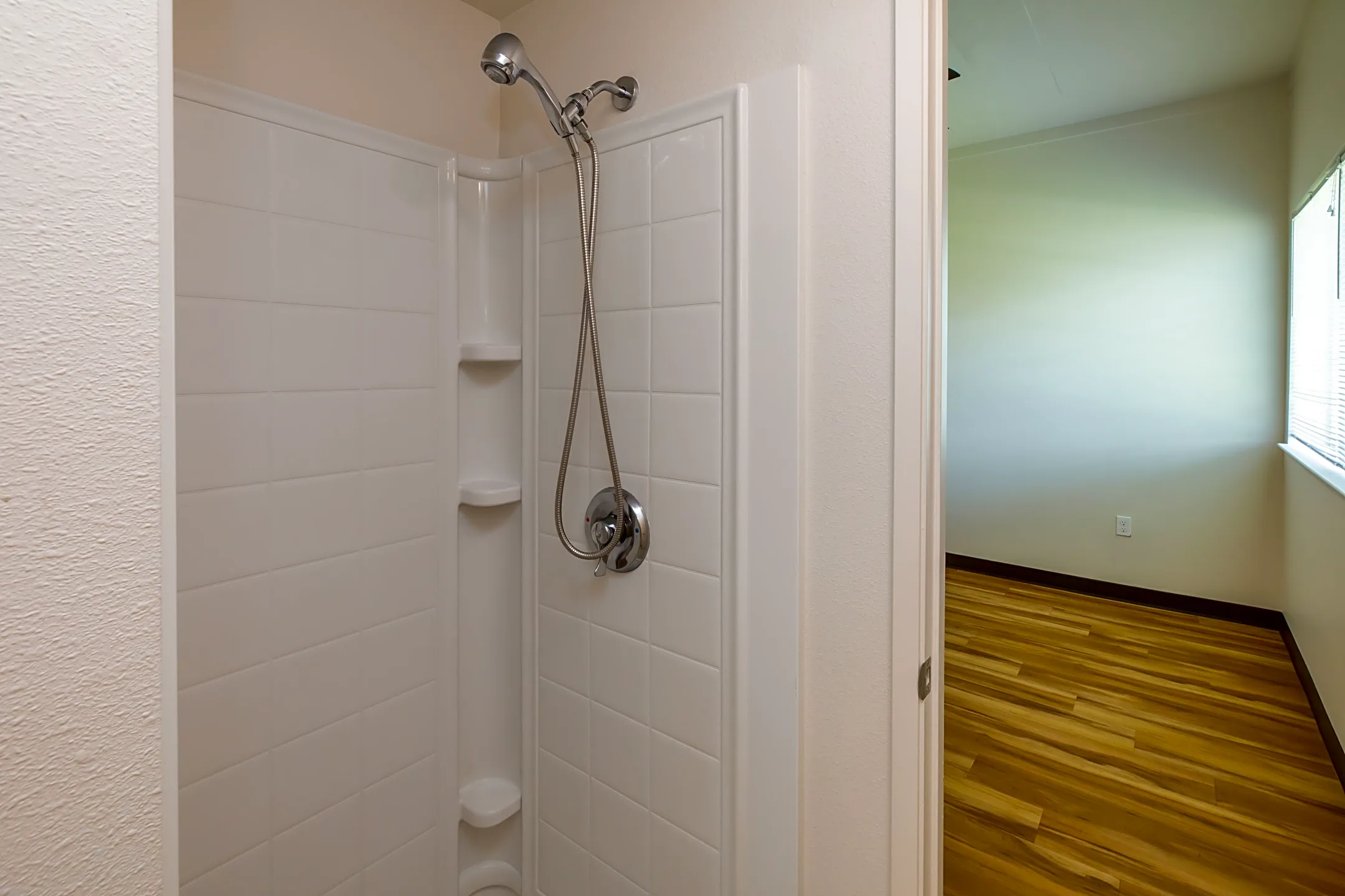 Wakea Garden Apartments Kapolei, HI 96707