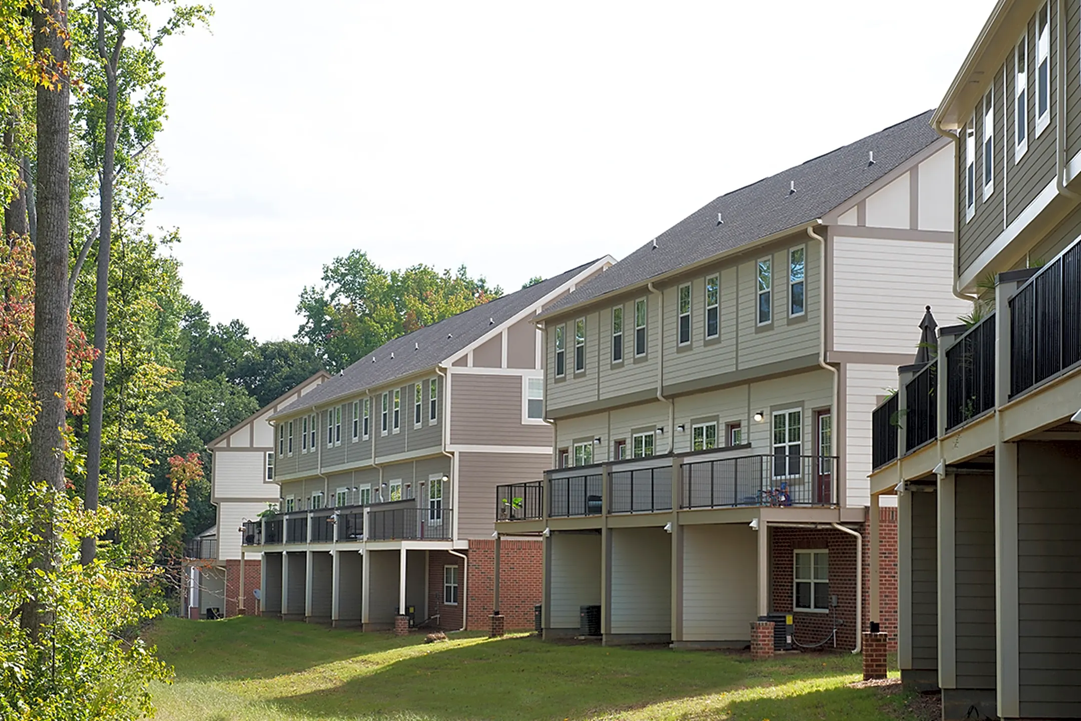 Legacy Cornelius Apartments 18147 W Catawba Ave Cornelius, NC