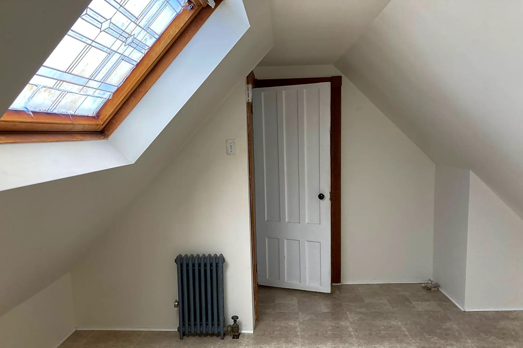 1056 Gillespie St #3F - Schenectady, NY