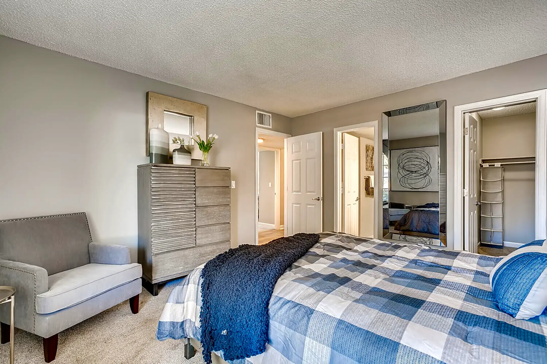 Loretto Heights Apartments Denver, CO 80236