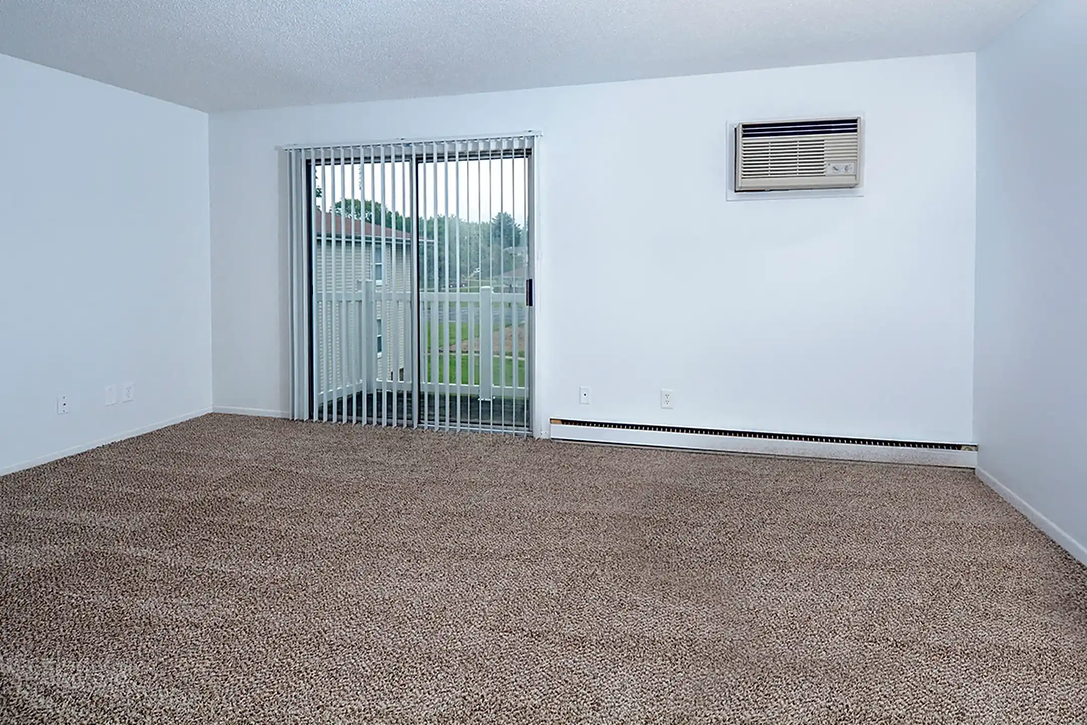 Timberland at Meredith 7800 Iltis Dr Urbandale, IA Apartments for