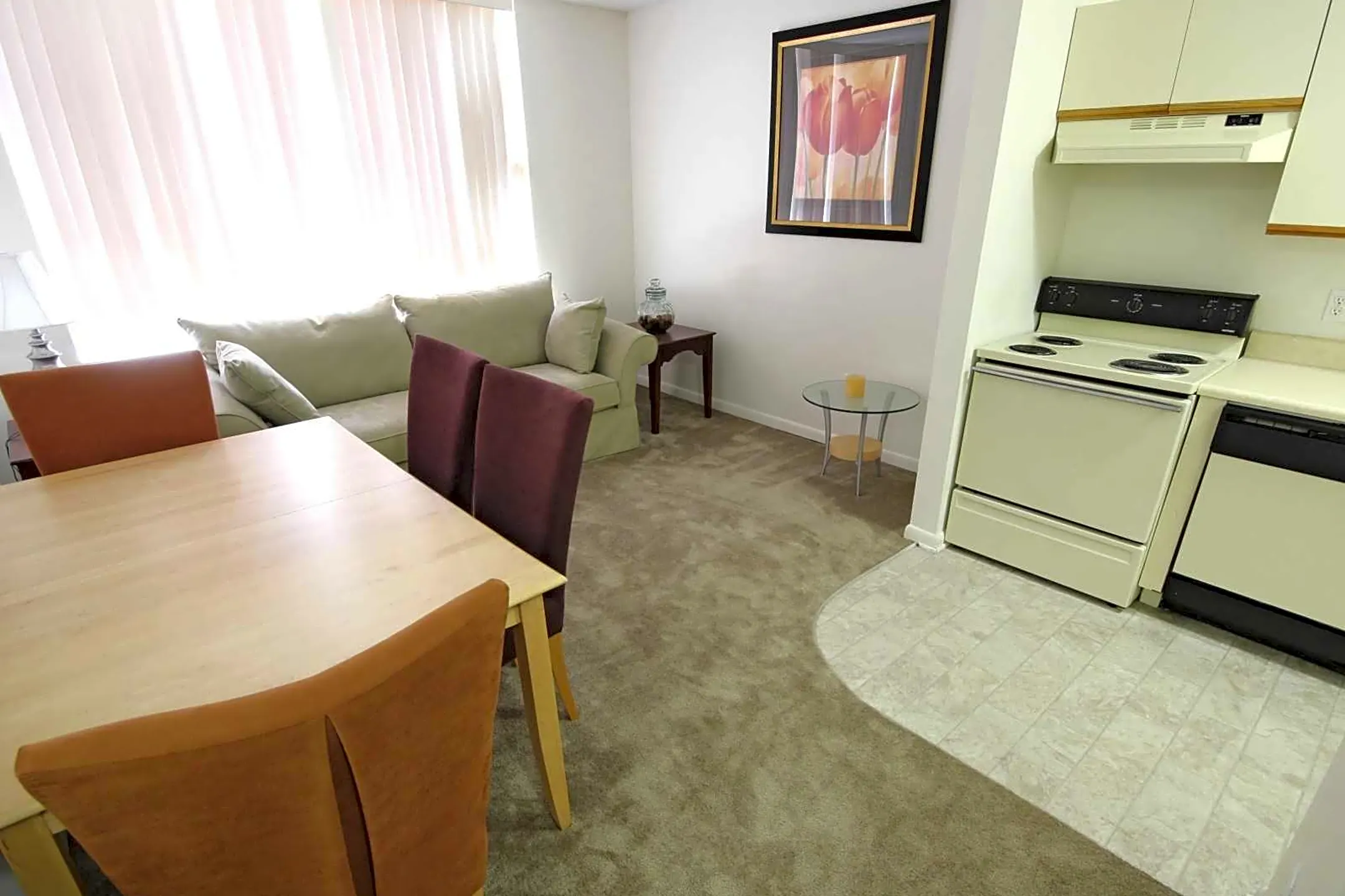 Dining Room - University Place Apartments - Rochester, NY