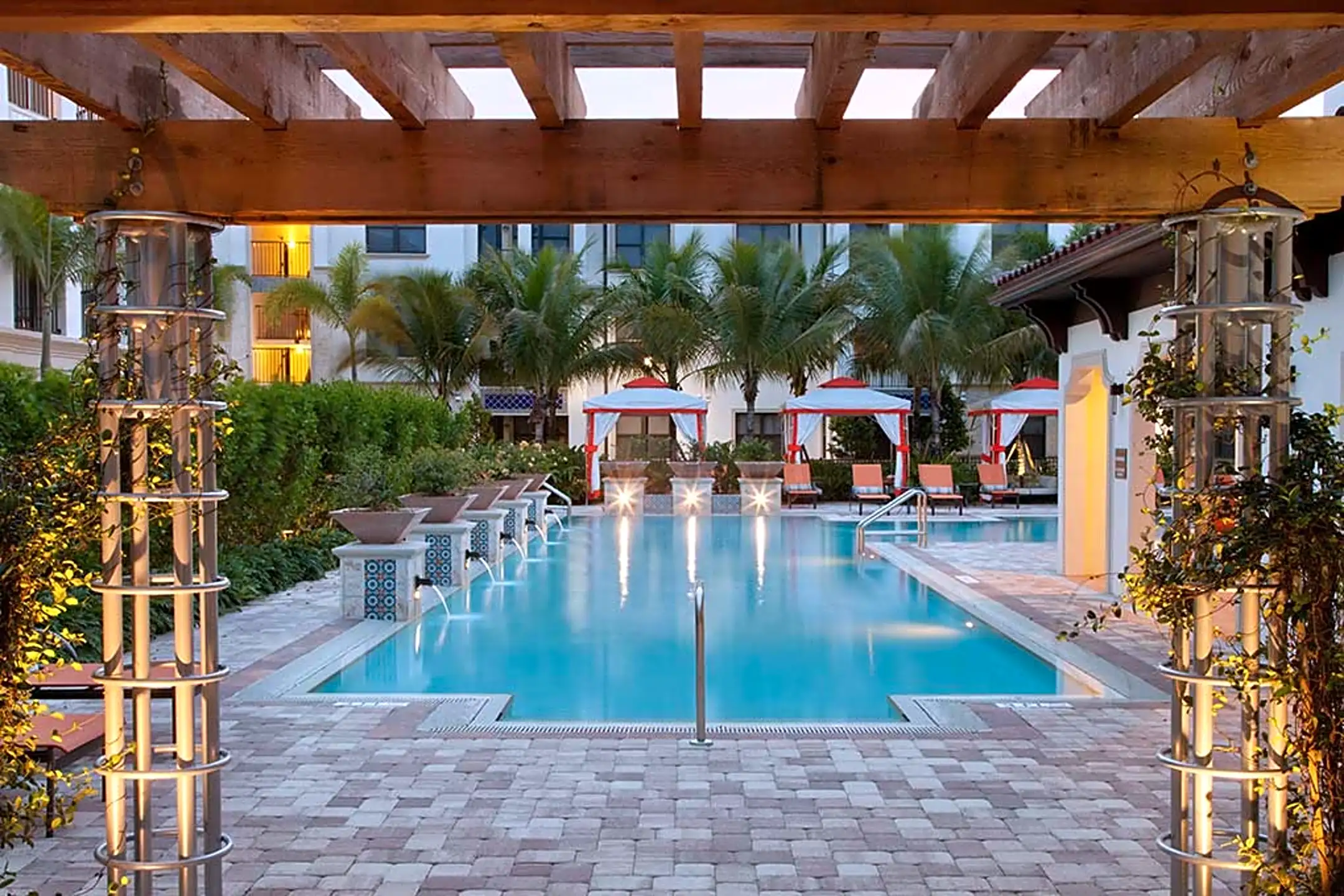 Pool - AMLI Miramar Park Apartments - Miramar, FL