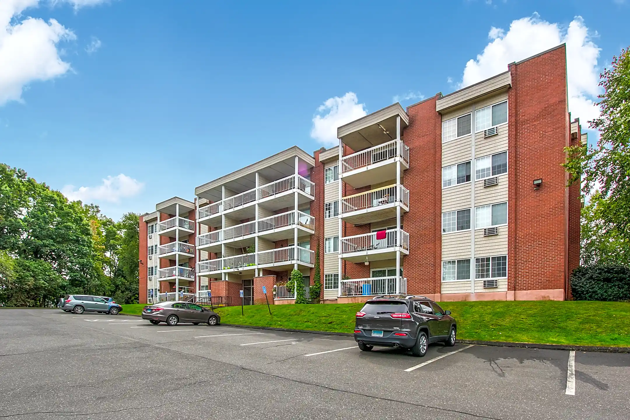 Highland Ridge Waterbury, CT 06705