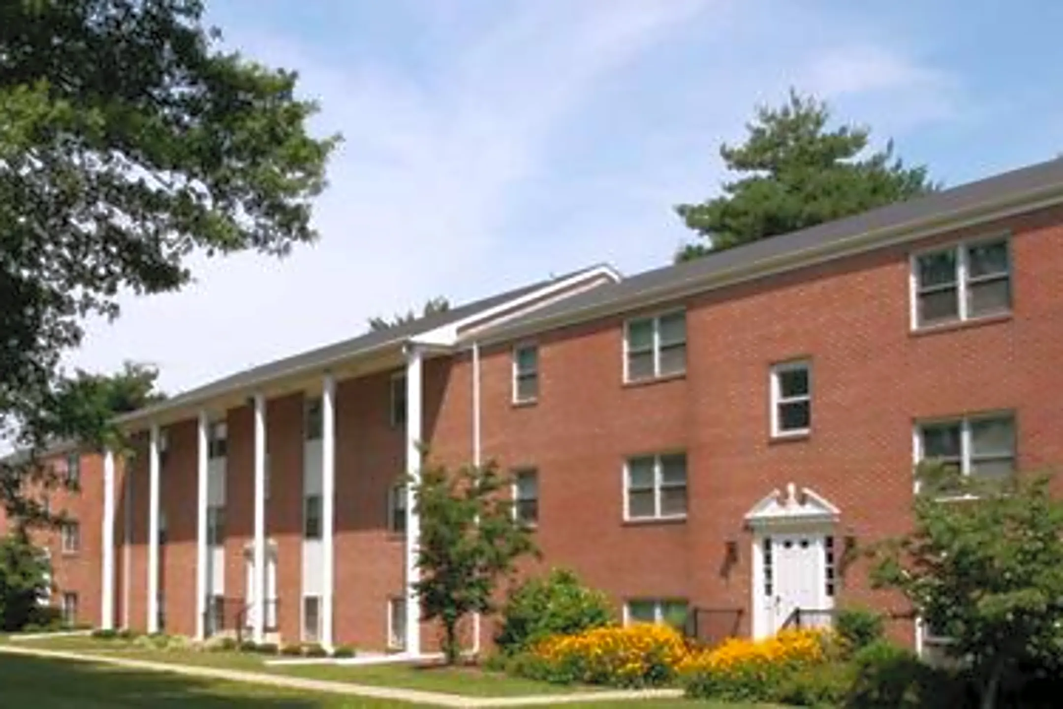 Colonial Manor Apartments 100200300 Hadaway Drive Chestertown, MD