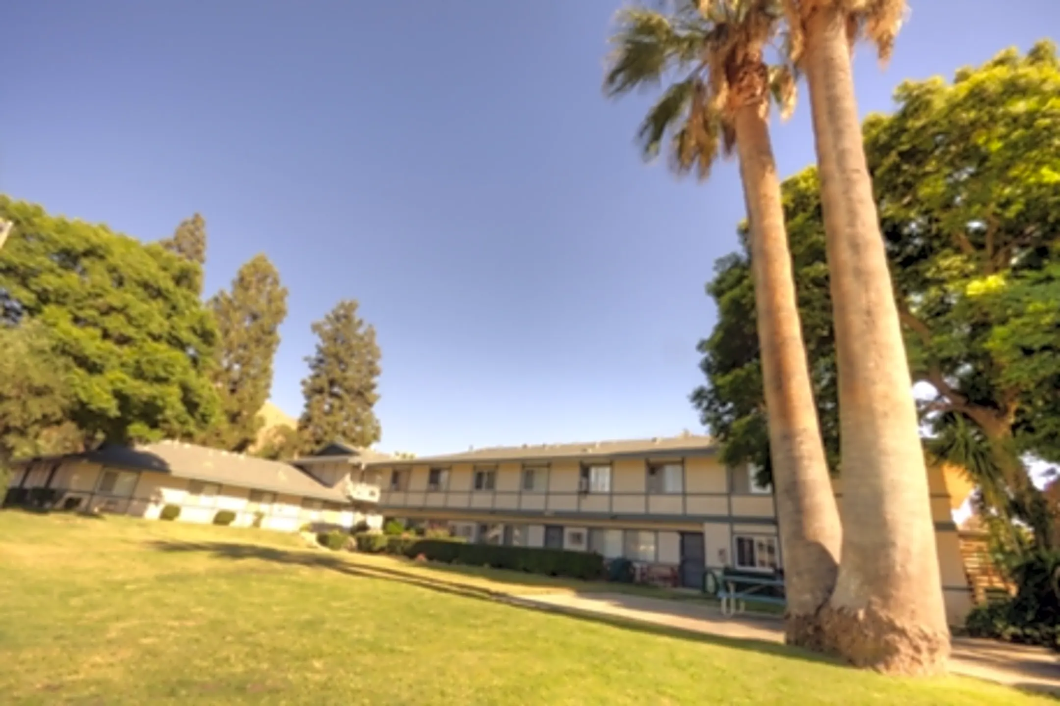 University Village Apartments 265 W Big Springs Rd Riverside, CA