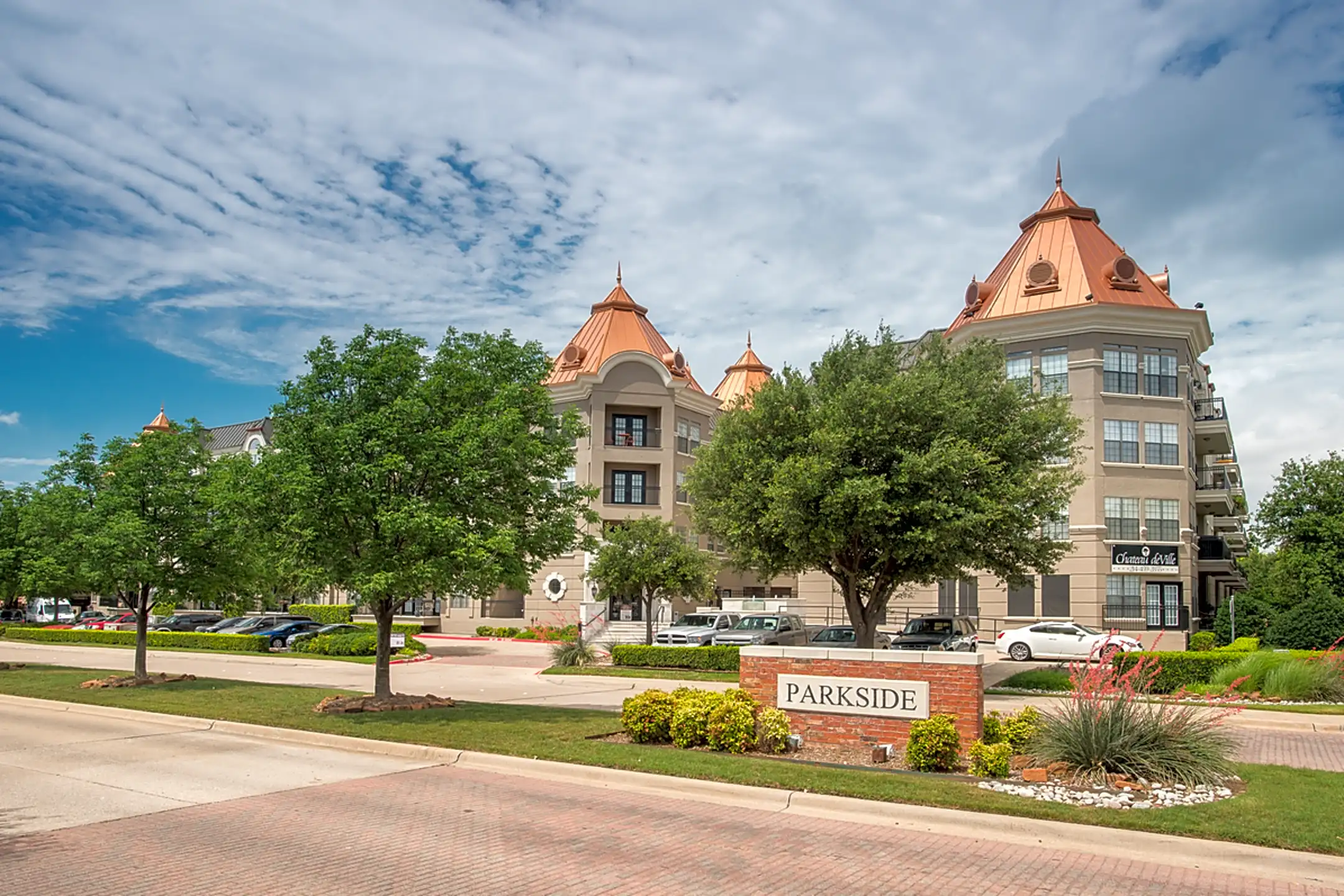 Chateau De Ville 4040 Spring Valley Rd Dallas, TX Apartments for