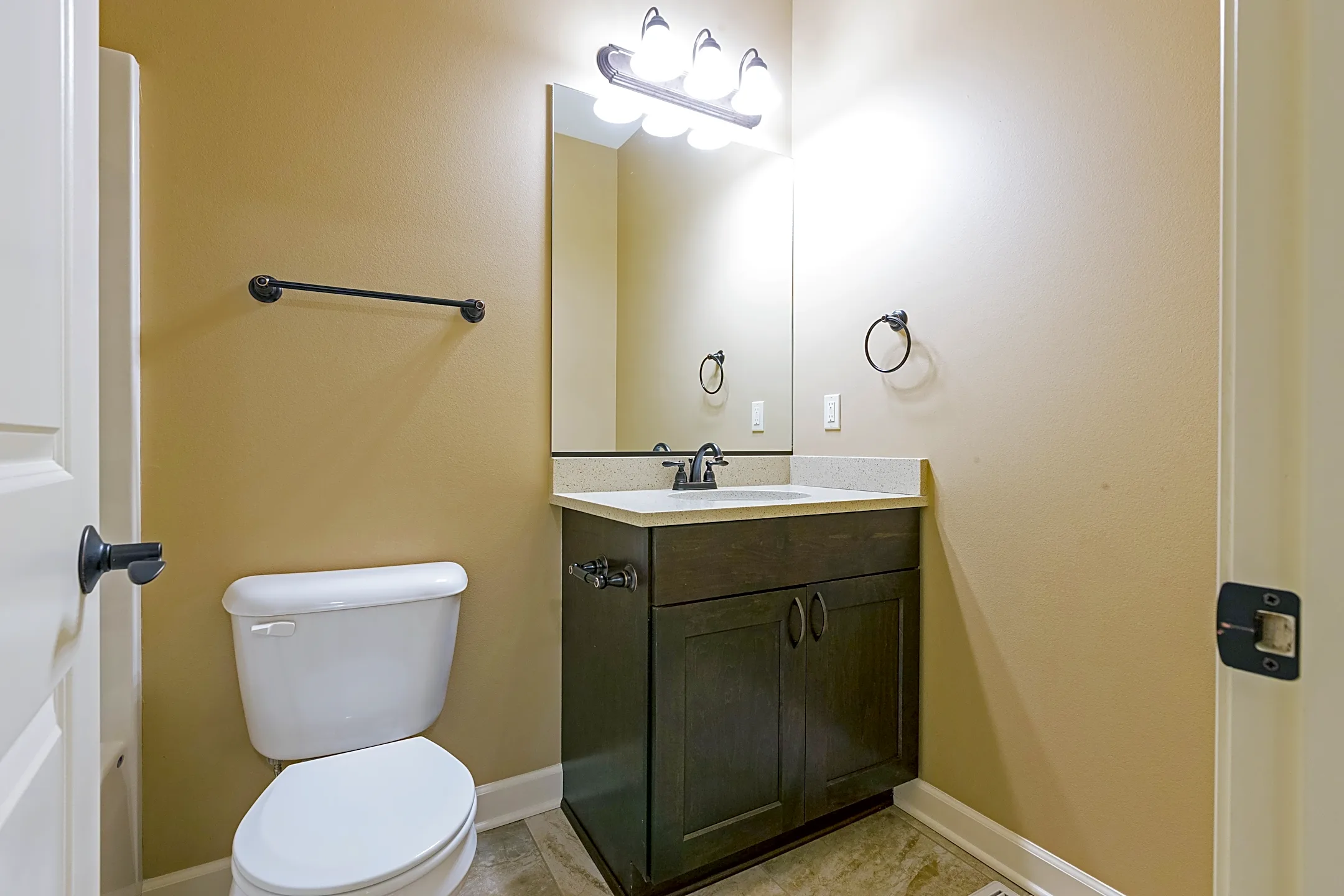 Timberline Ridge Townhomes 2400 SW Taylor Court Waukee, IA