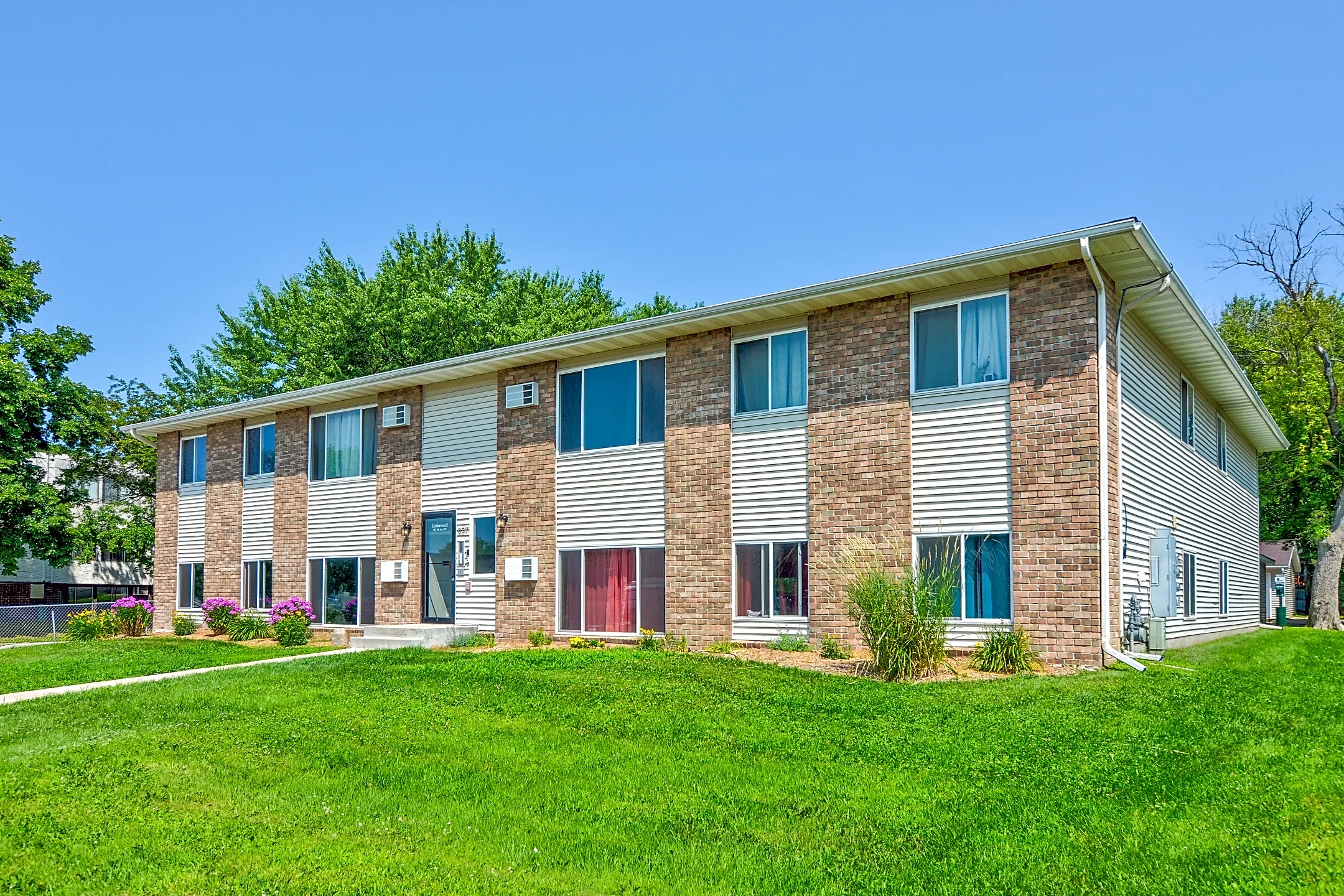 Building - Northbrook Apartments - Forest Lake, MN