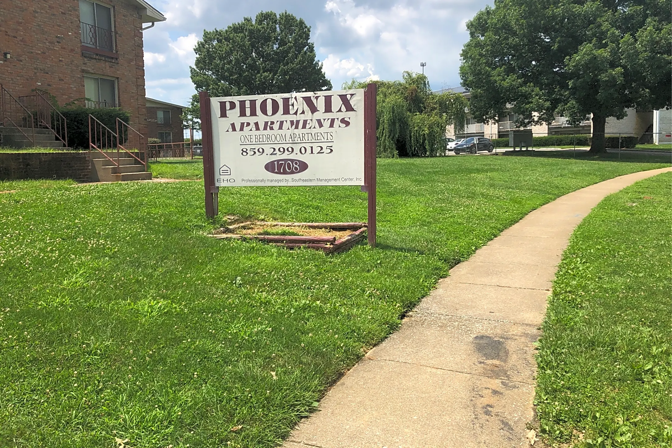 Pool - Phoenix Apartments - Lexington, KY