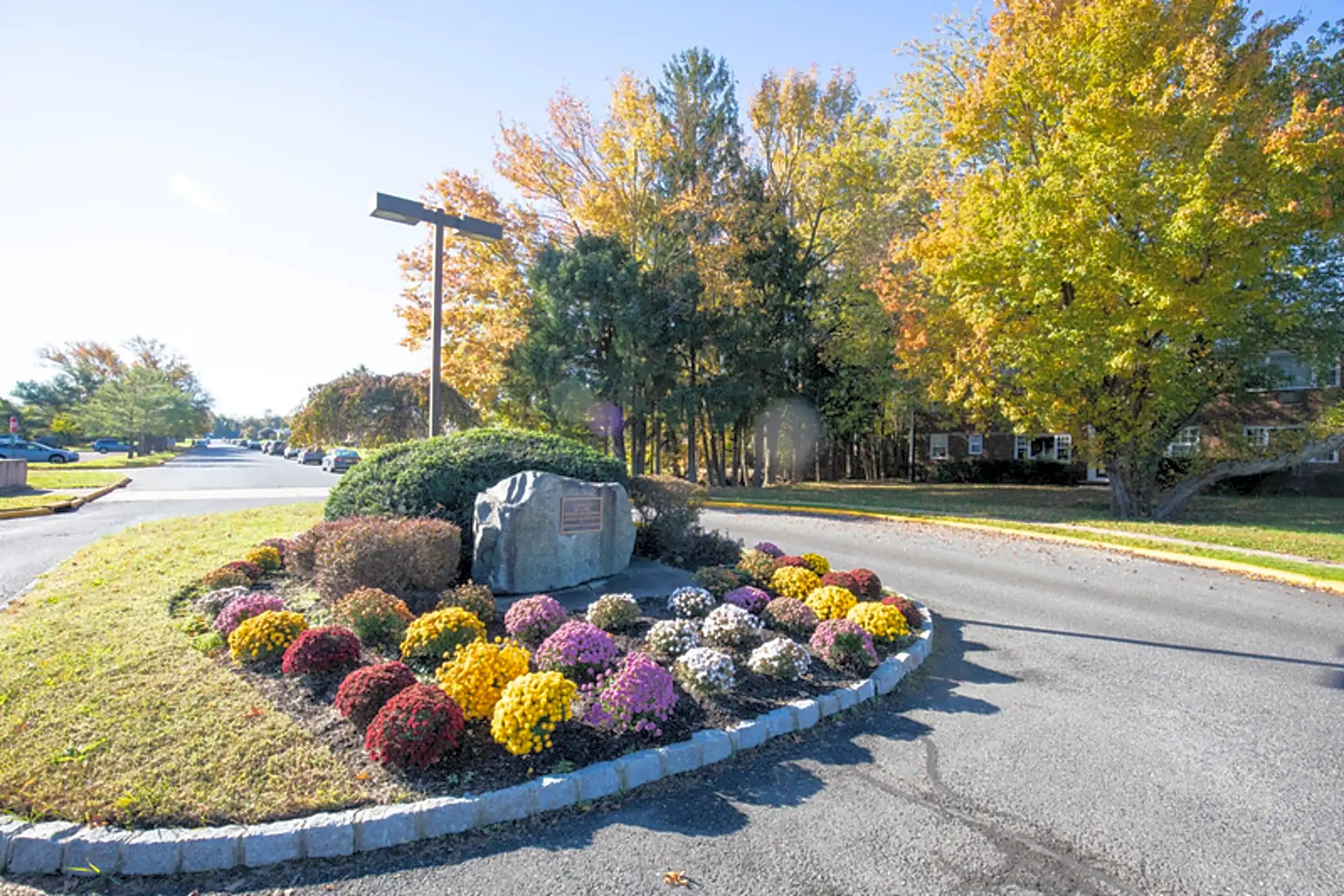 Middlebrook Apartments: Luxurious Living In Ocean Township, New Jersey