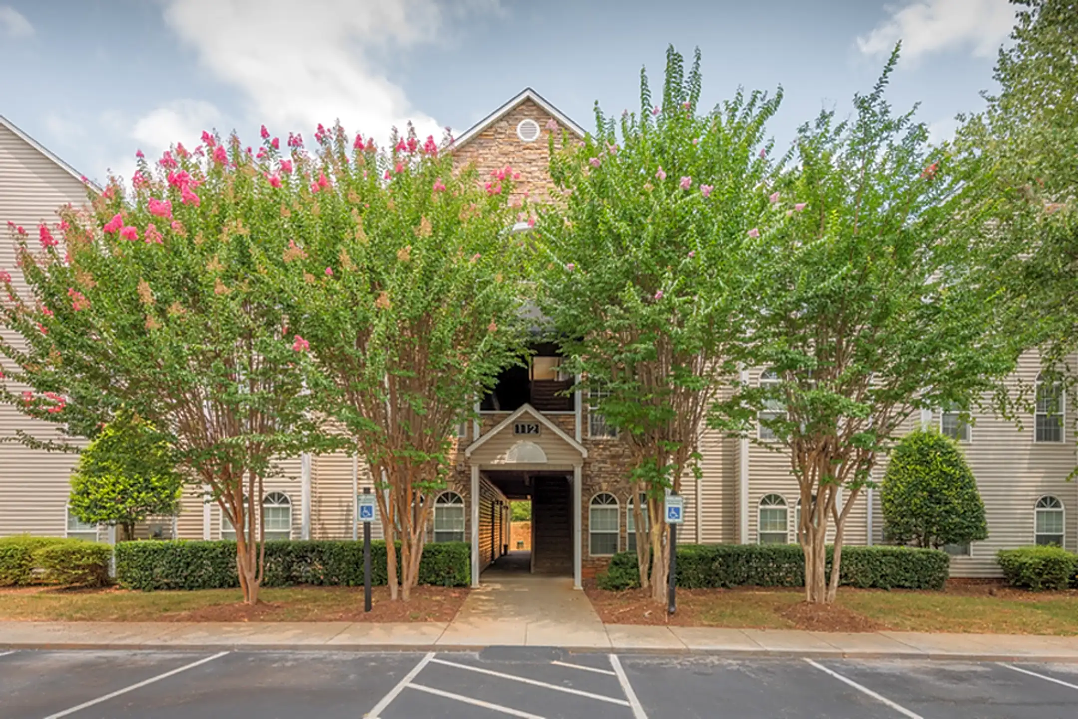 Waterford Place - 101 Shore Lake Drive Greensboro, NC Apartments for
